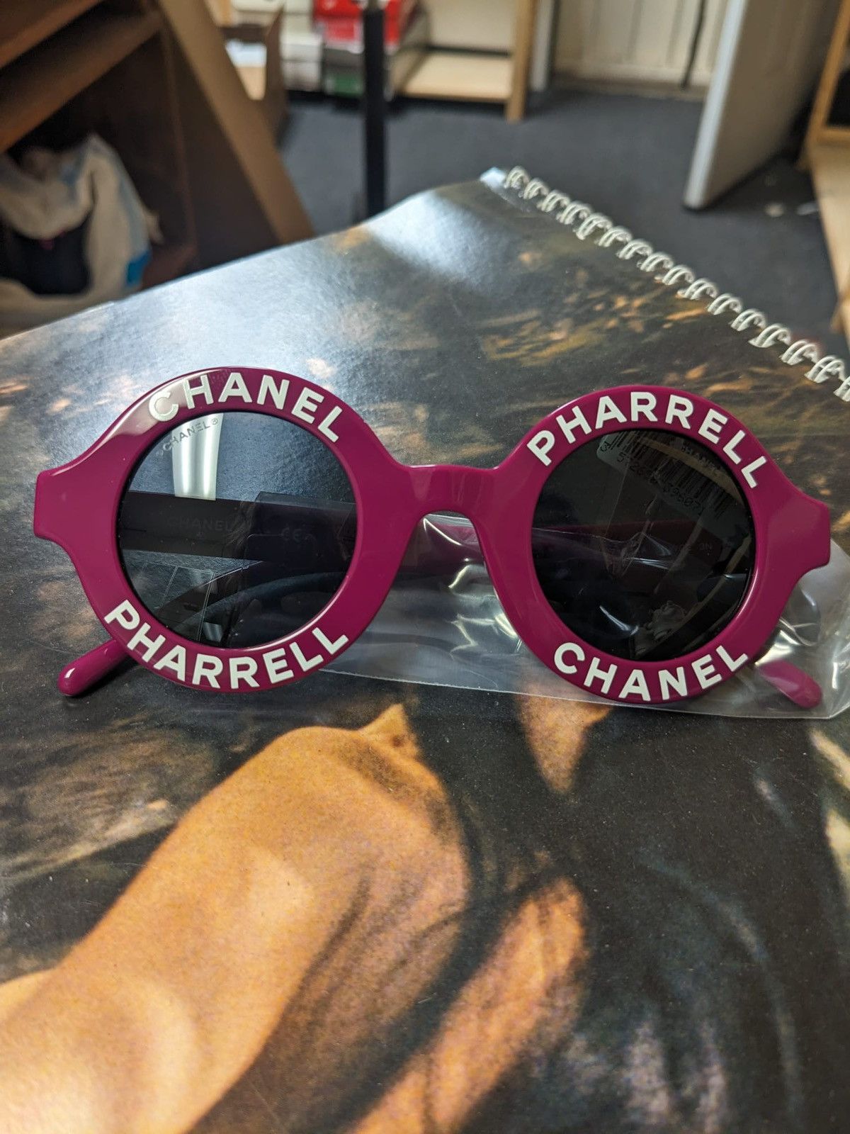 Chanel CHANEL X PHARRELL ROUND SUNGLASSES PURPLE Size ONE SIZE - 7 Thumbnail