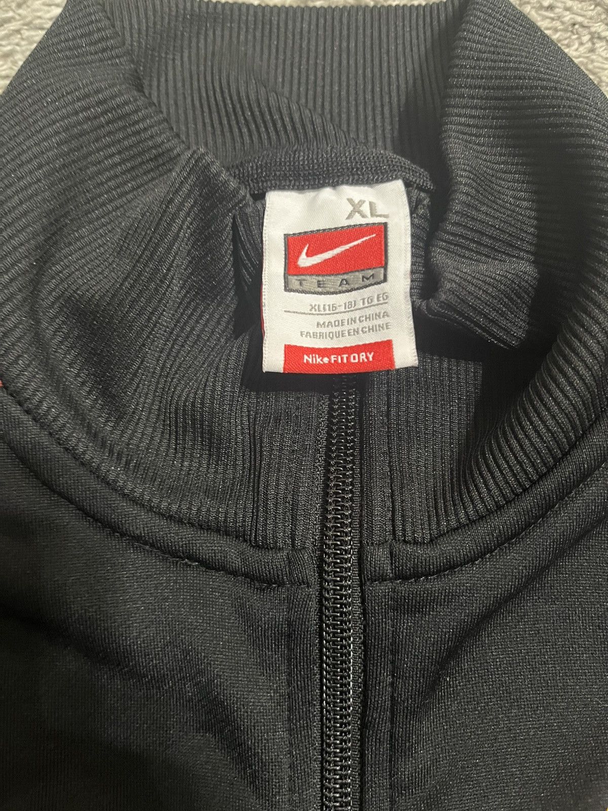 Nike Nike vintage trojans team tag size xl/m Size L / US 10 / IT 46 - 4 Thumbnail