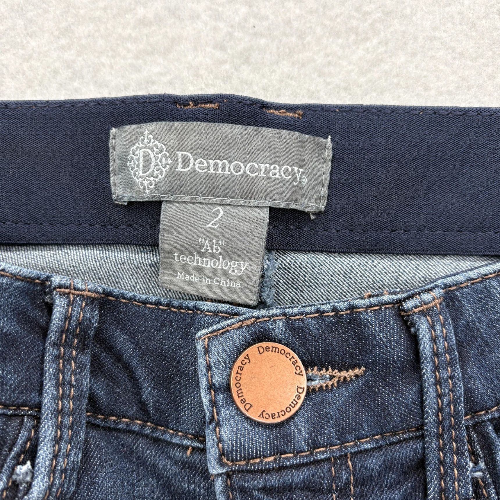Vintage Democracy Jeans Women 2 Blue AB Technology Straight Leg Denim Raw Hem Ankle Size 26" / US 2 / IT 38 - 5 Thumbnail