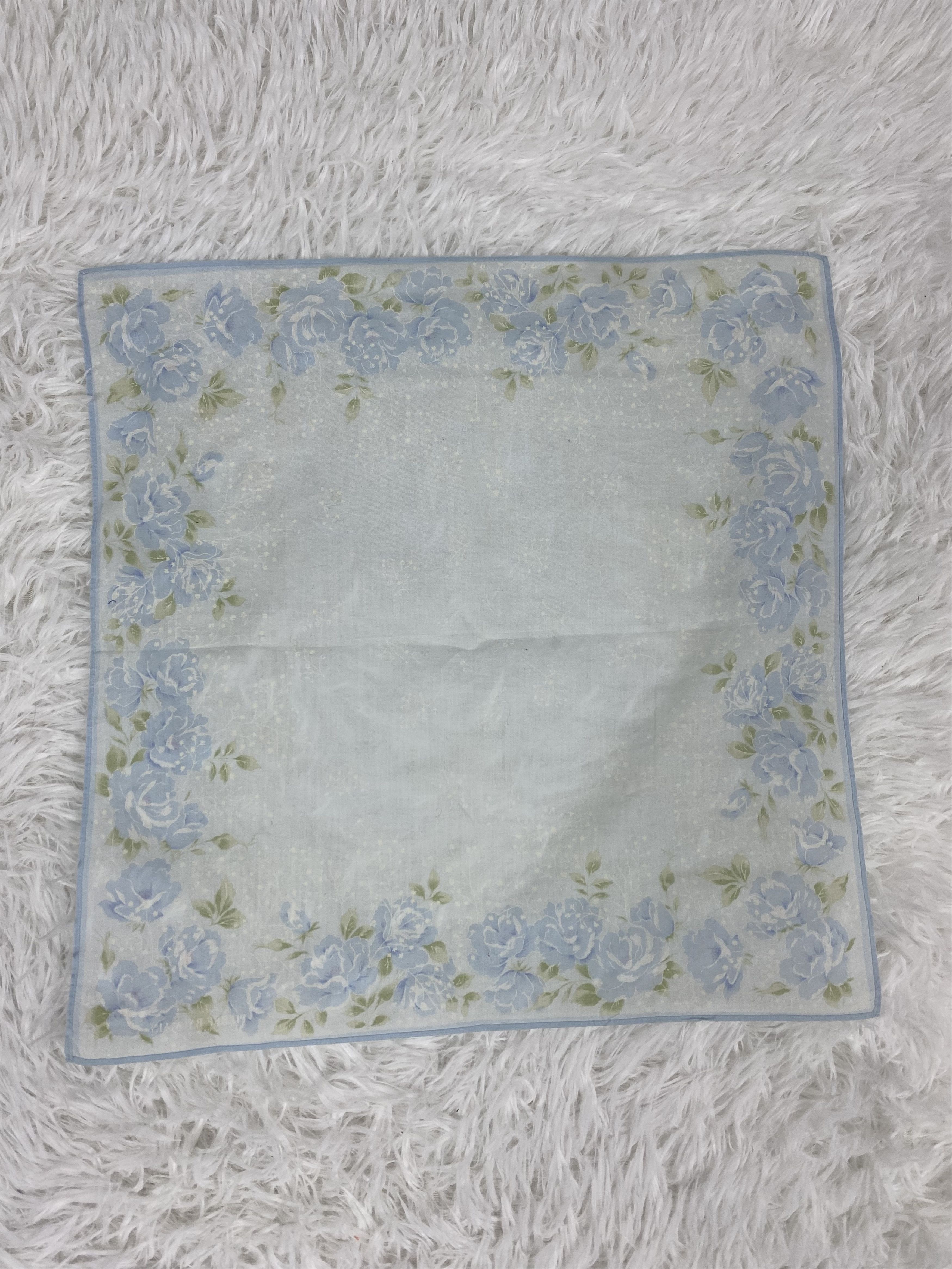 Pierre Balmain × Vintage Vintage Pierre Balmain Handkerchief PH0165 Size ONE SIZE - 5 Thumbnail