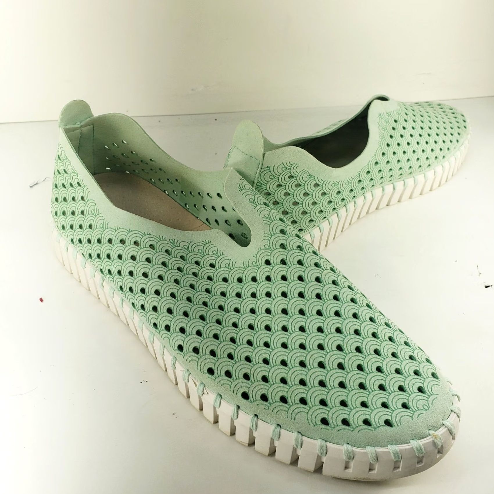 Ilse Jacobsen Ilse Jacobsen Tulip Perforated Slip On Flats Light Mint Green Sz 9.5-10 41 Womens Shoes Tulip Perforated Slip On Flats Green Light Mint 9.5-10 41 Size US 9.5 / IT 39.5 - 2 Thumbnail