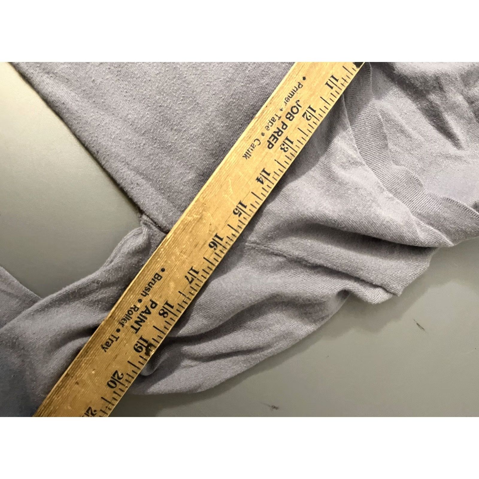 J.Crew J.Crew Women’s V-Neck Gray Sweater Long Sleeve Sz Medium Pullover M Women’s Size M / US 6-8 / IT 42-44 - 6 Thumbnail