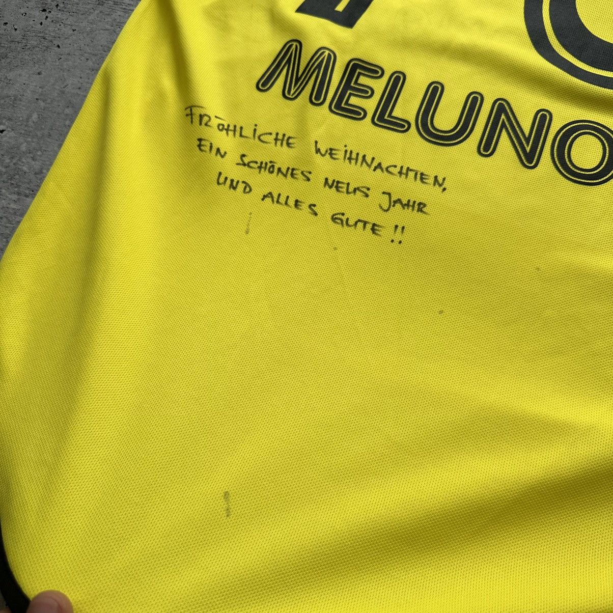 Vintage Gems BSC Young Boys 2004-2005 Home #16 Melunovic Signature Size US L / EU 52-54 / 3 - 16 Thumbnail