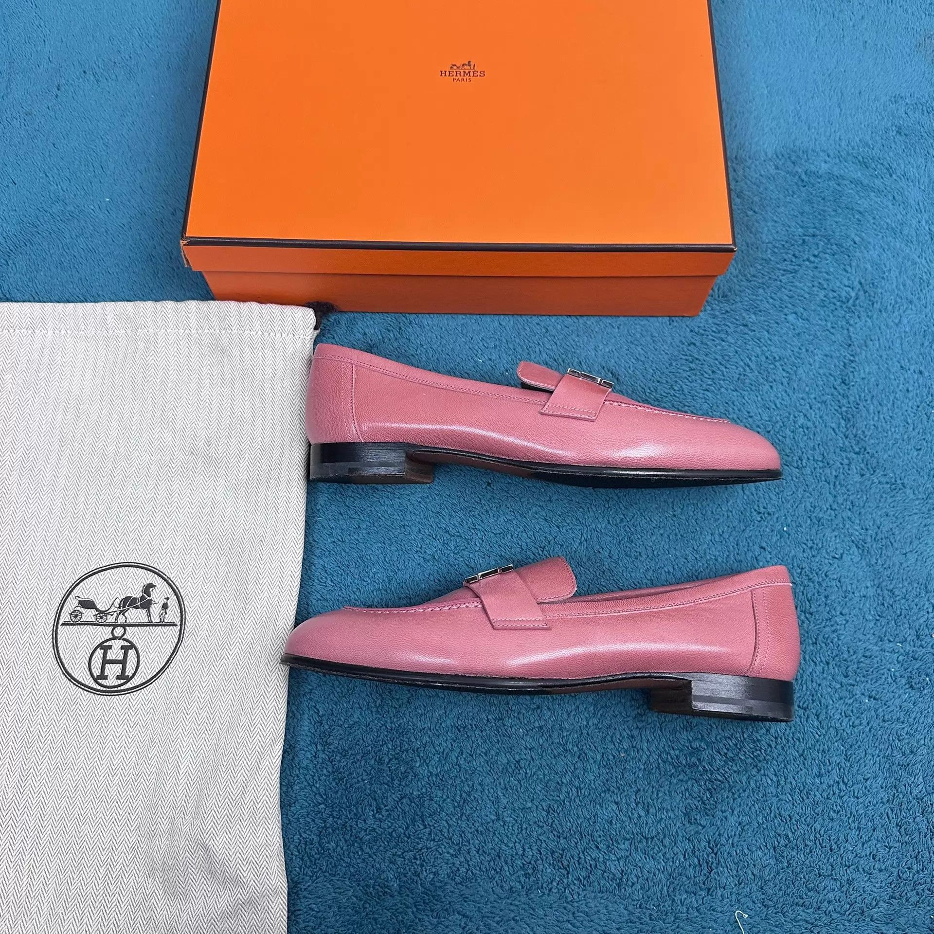 Hermes Hermès Paris Leather Loafers Fuchsia Size 36 Brand New Size US 5.5 / IT 35.5 - 2 Thumbnail