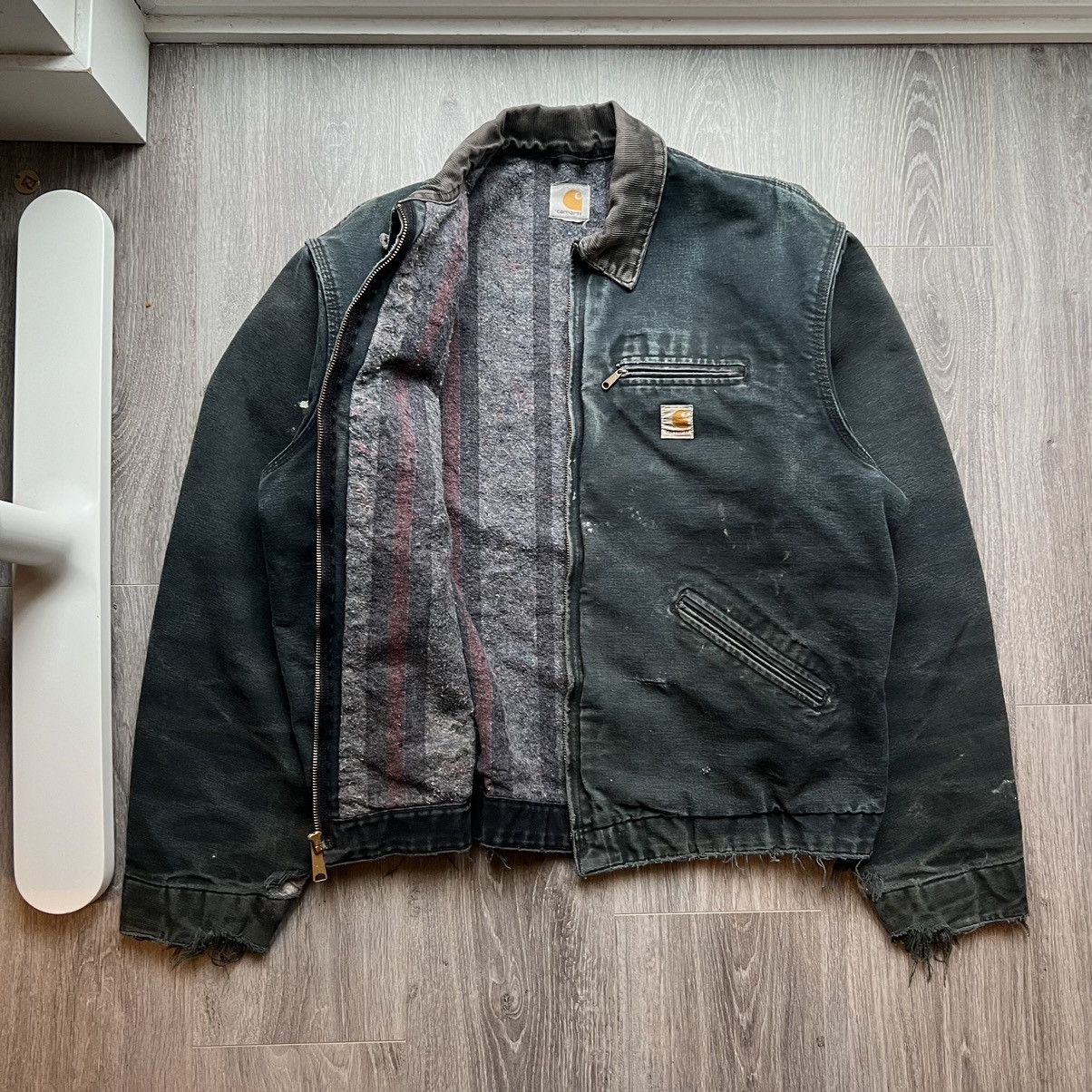 image of Carhartt Detroit Jacket Workwear Distressed in Black, Men's (Size XL)
