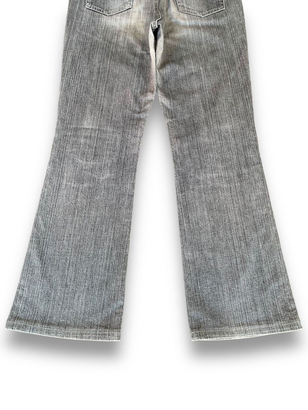 Undercover × Uniqlo Vintage Y2K Uniqlo Faded Washed Flare Jeans Size US 29 - 15 Thumbnail