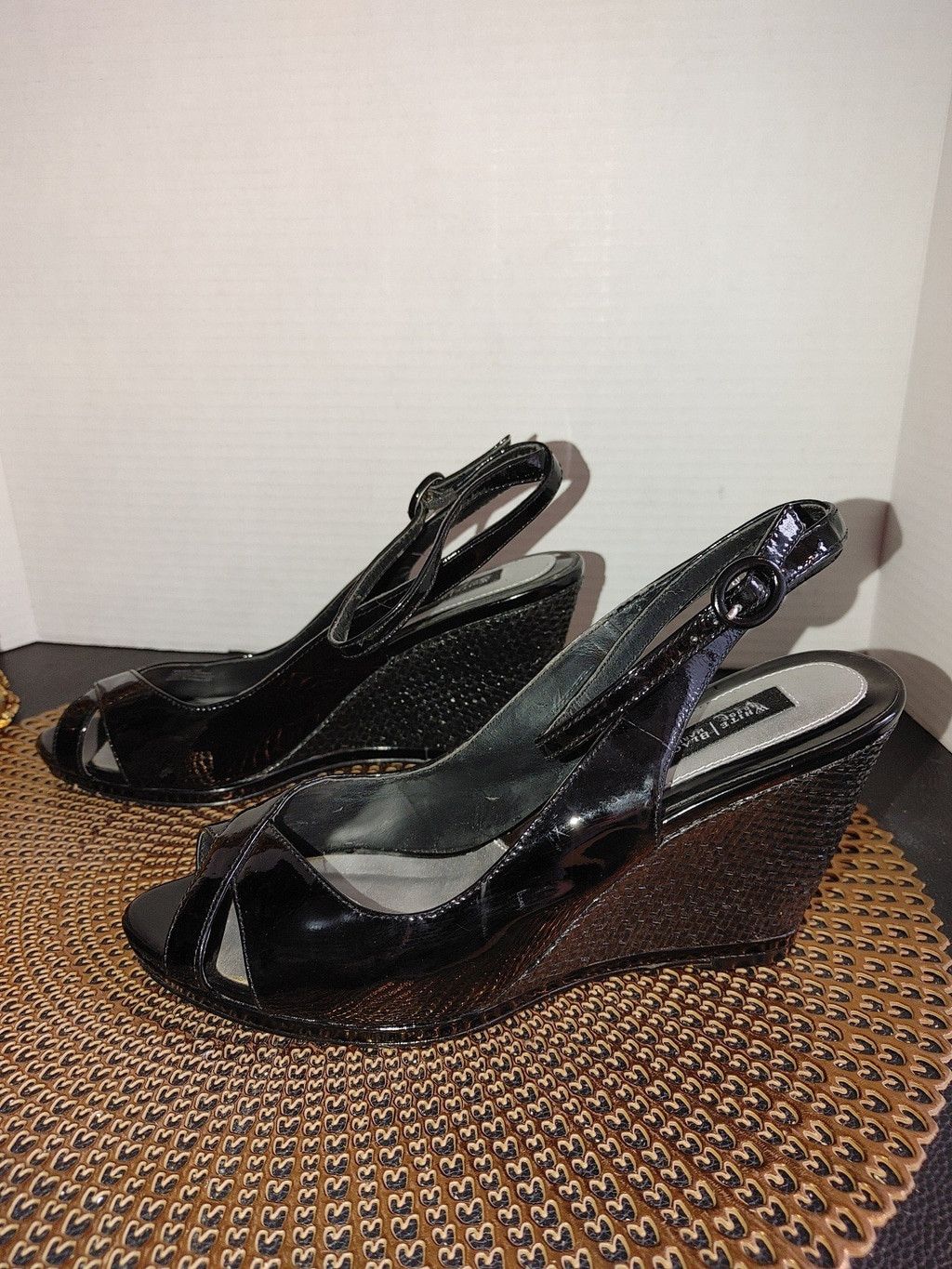 White House Black Market White House Black Market Karen Patent Leather Wedges Size 8M Size US 8 / IT 38 - 1 Thumbnail