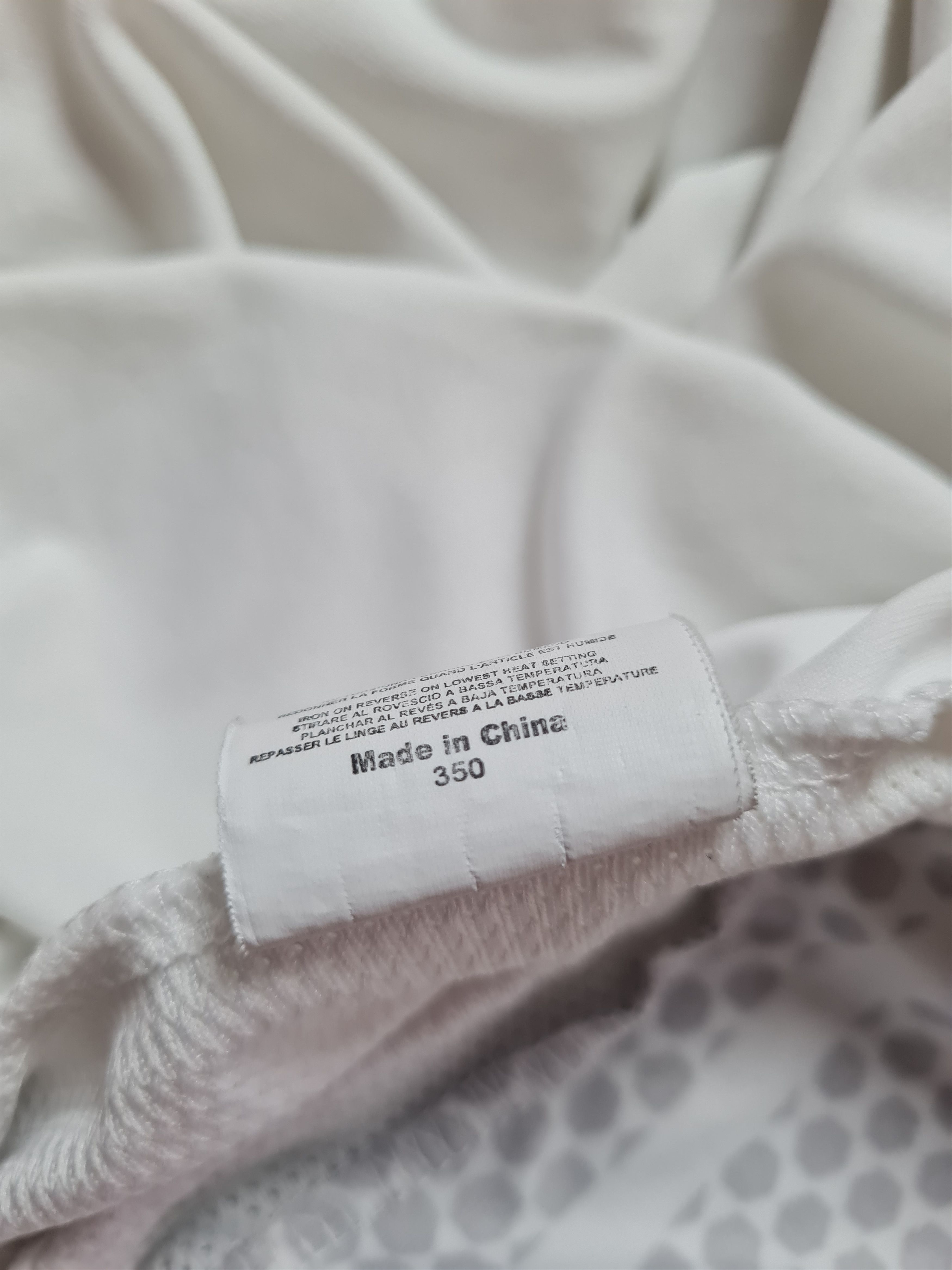Macron MACRON WHITE REAL MALLORKA 2015/2016 AWAY FOOTBALL SHIRT Size US L / EU 52-54 / 3 - 9 Thumbnail