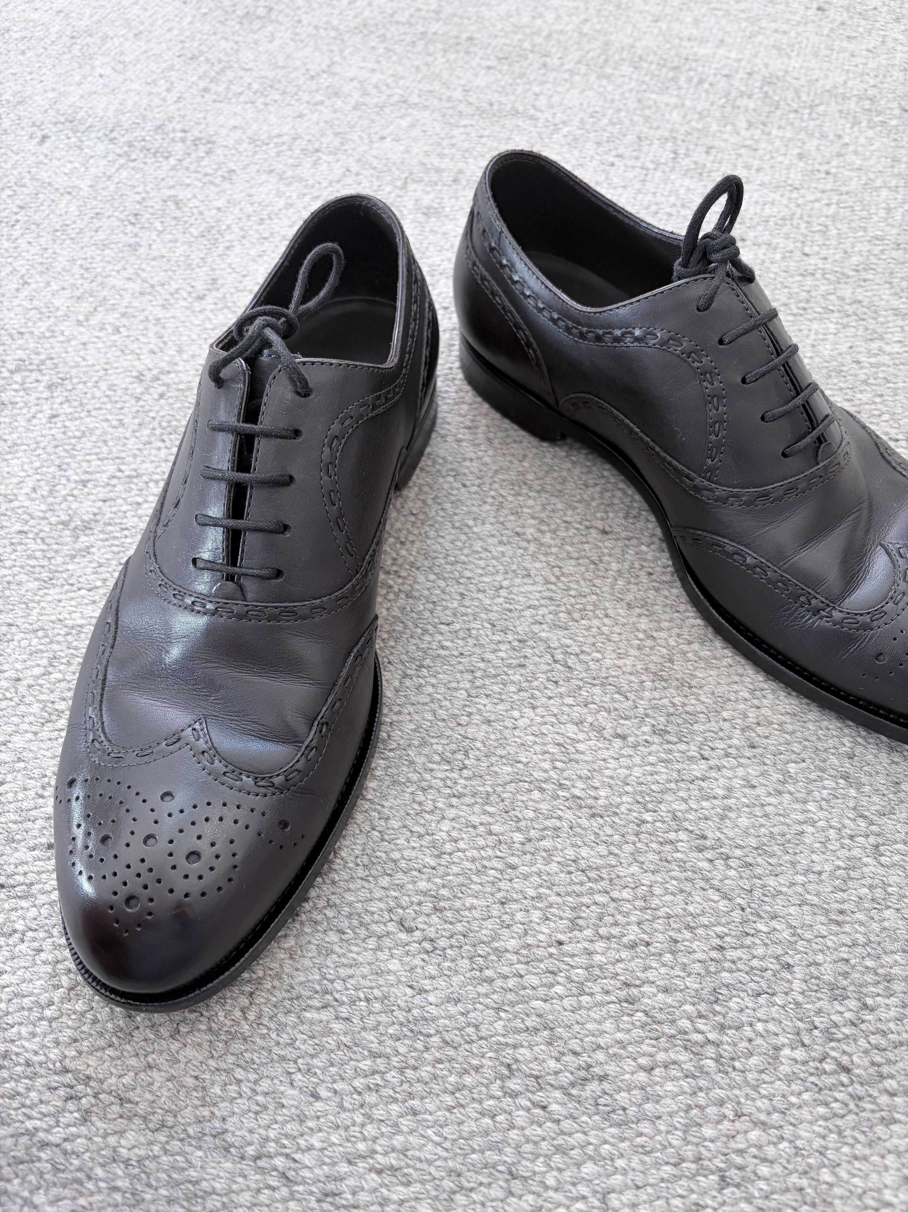 Bottega Veneta Bottega Veneta Wingtip Brogue Oxford — Dark Brown / Size 42 Size US 9 / EU 42 - 2 Thumbnail
