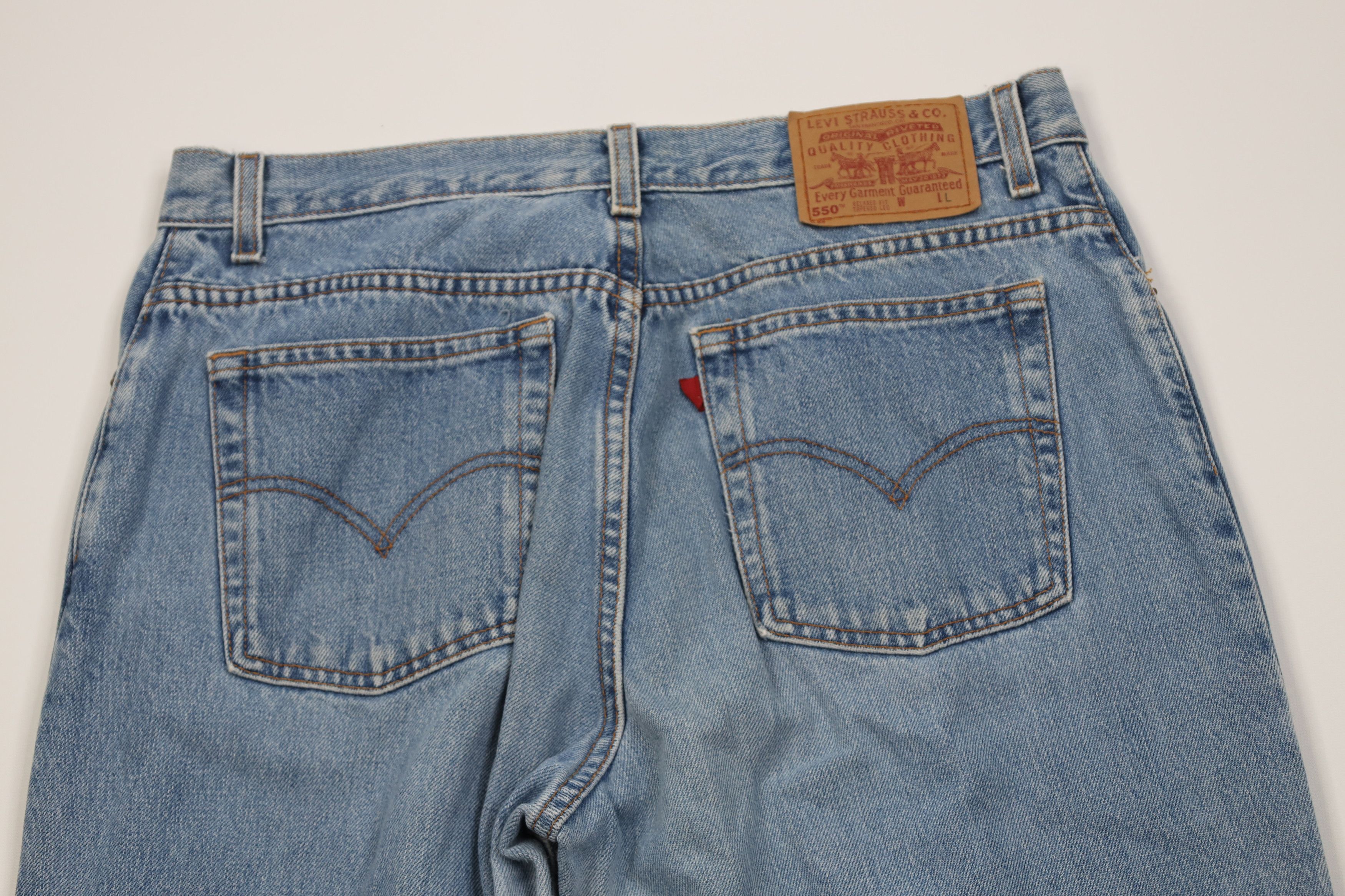 Levi's Vintage Y2K 2000 Levis 550 Juniors Long Tapered Leg Jeans Size 36" / US 14 / IT 50 - 12 Thumbnail