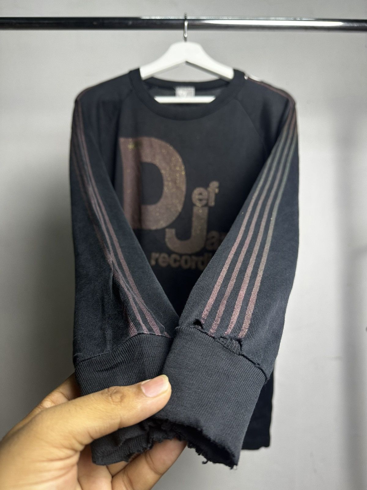 Vintage THRASHED 90’s DefJam Records Europe Longsleeve Tshirt Size US L / EU 52-54 / 3 - 6 Thumbnail
