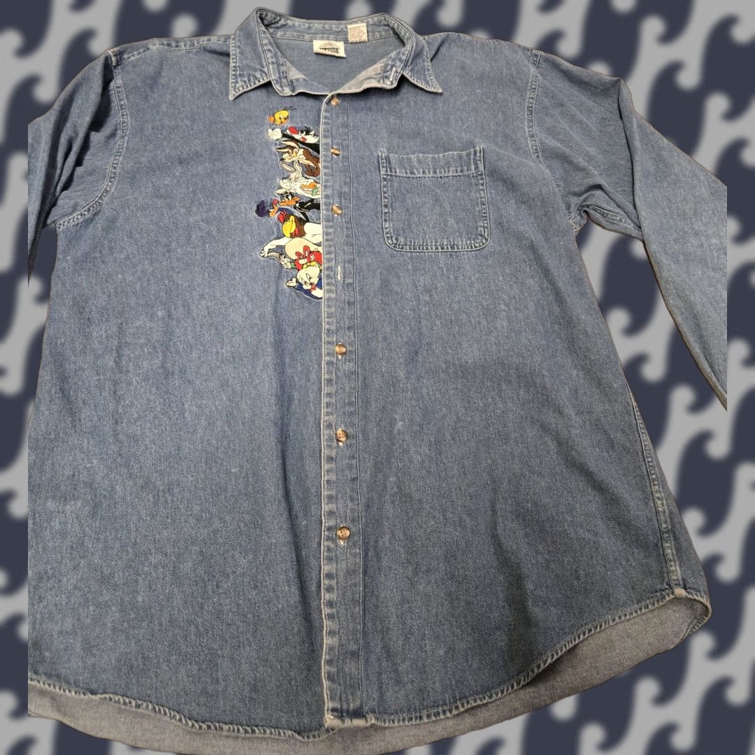 Vintage VINTAGE Looney Tunes Denim Shirt Mens XL Blue Embroidered Cartoon Characters 90s Size US XL / EU 56 / 4 - 1 Thumbnail