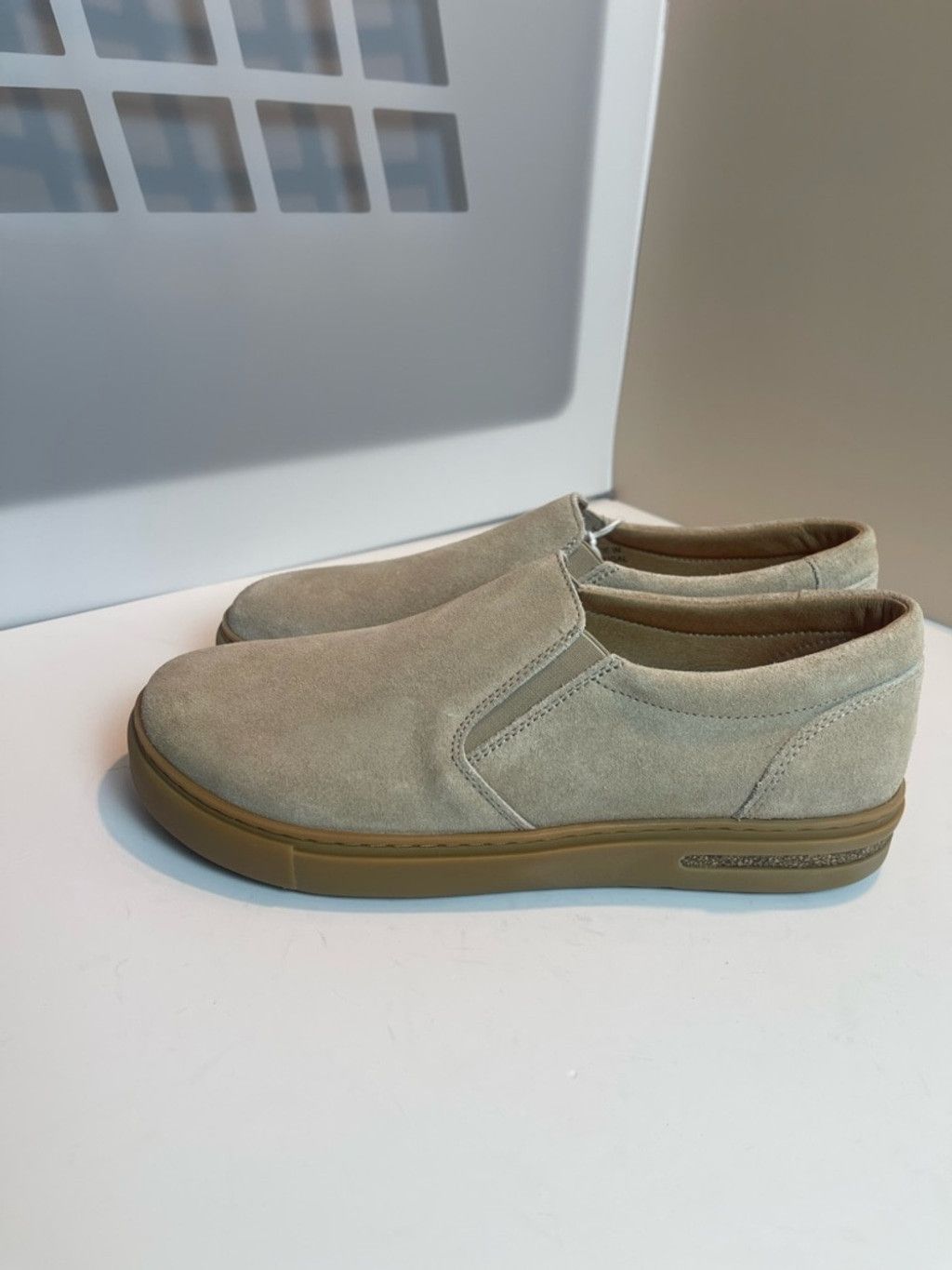 Birkenstock Birkenstock Oswego sandcastle suede Slip on Shoes EU 40 Size US 7 / IT 37 - 4 Thumbnail