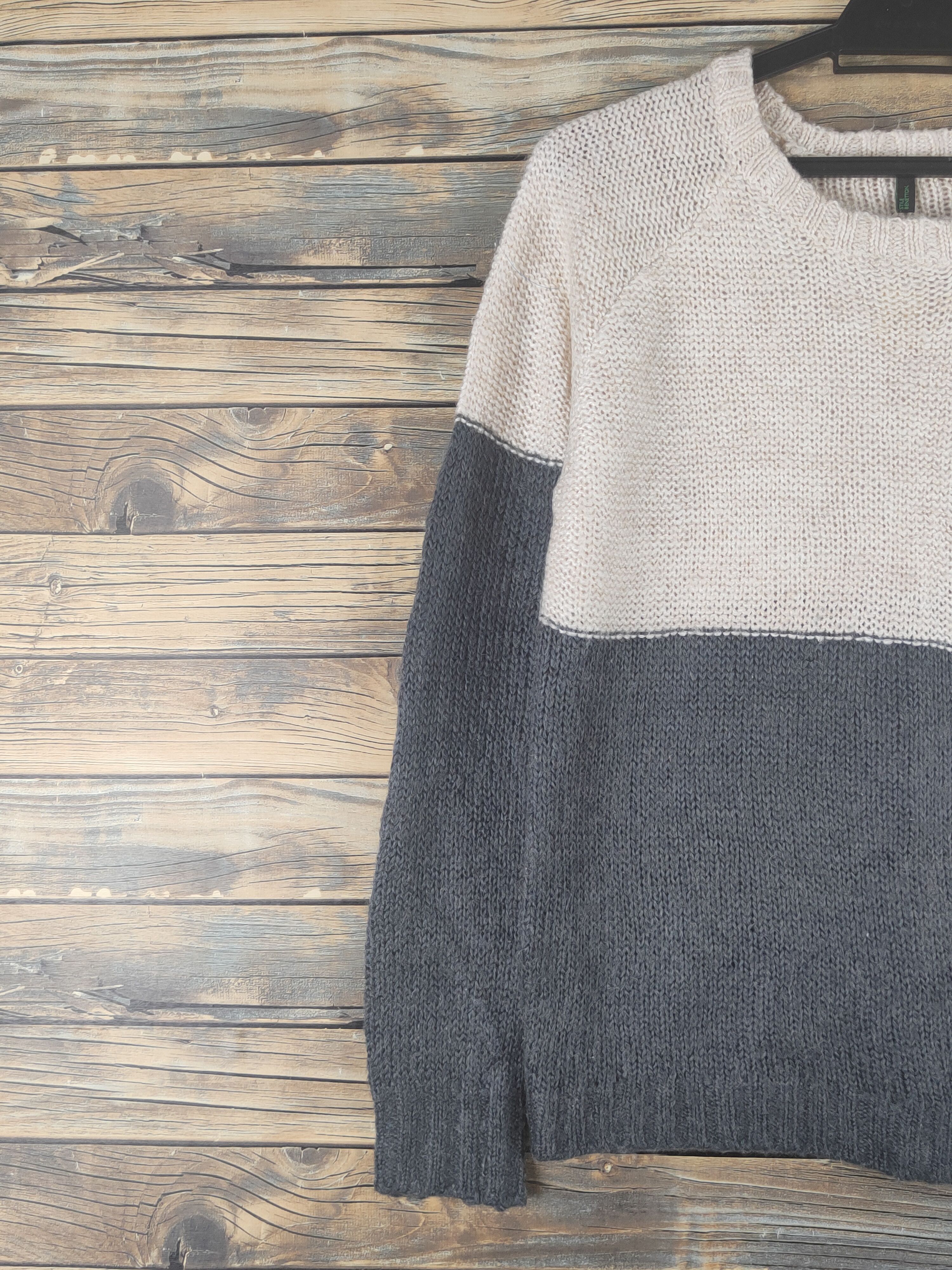 Japanese Brand × Vintage Still Benetton Dark Gray Cream Knitwear Sweatshirts #W1208 Size US S / EU 44-46 / 1 - 3 Thumbnail