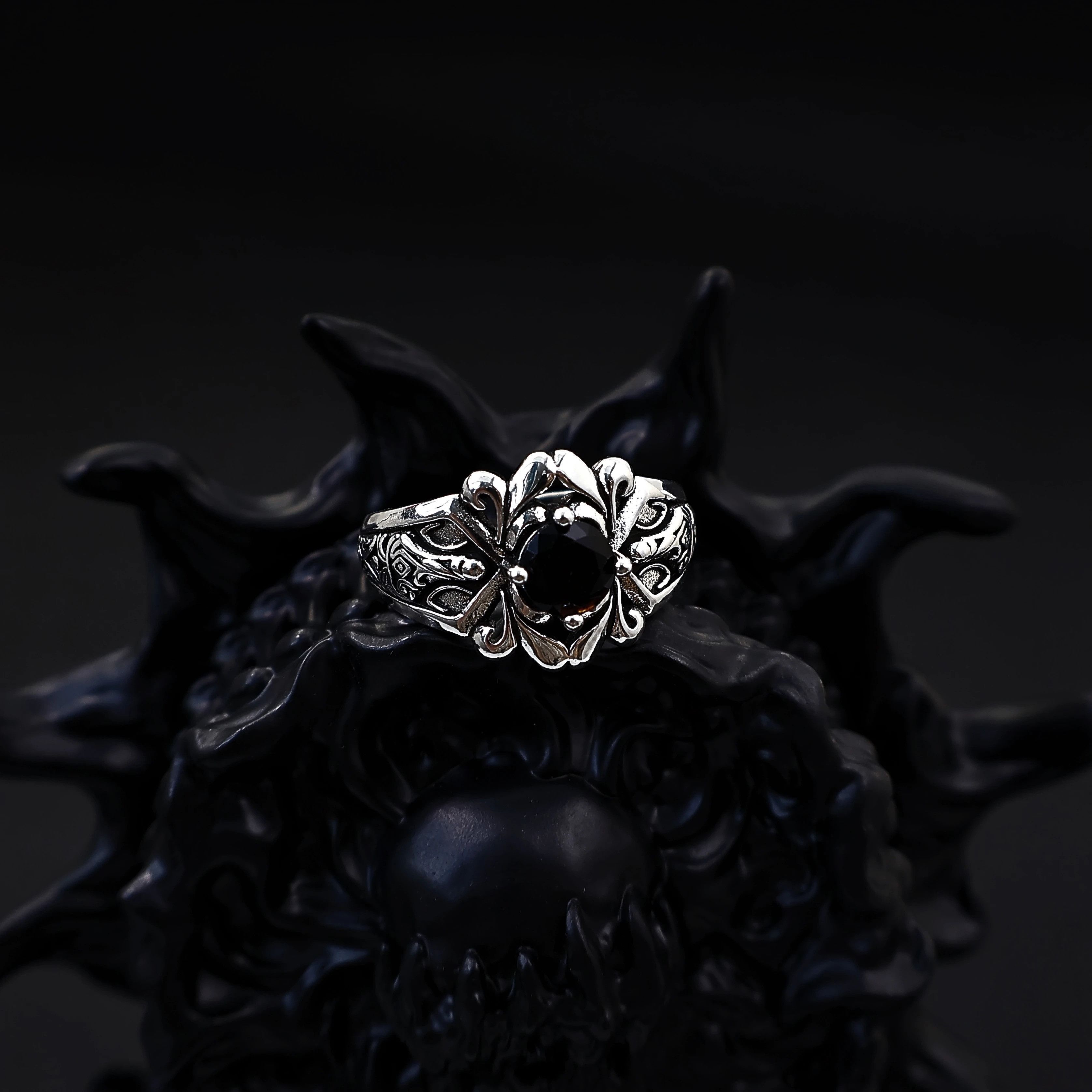 Vintage Retro Black Zircon Sword & Rose Ring Size ONE SIZE - 4 Thumbnail
