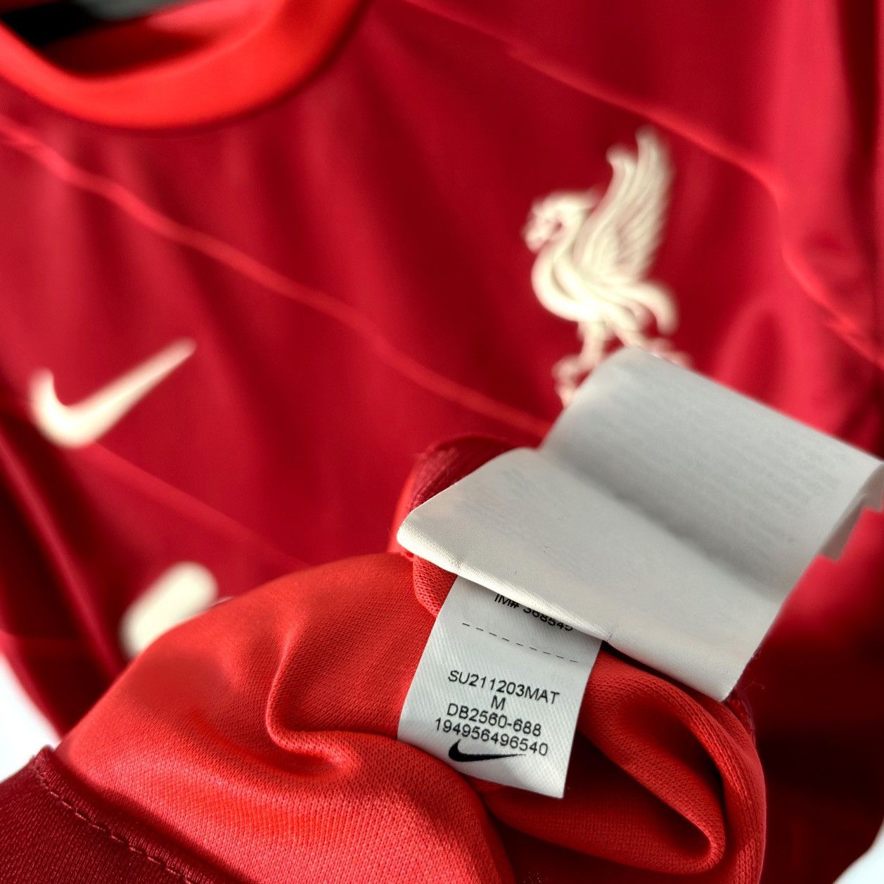 Nike 2021 2022 Liverpool England Nike Home Soccer Jersey Shirt FC Size US M / EU 48-50 / 2 - 5 Thumbnail