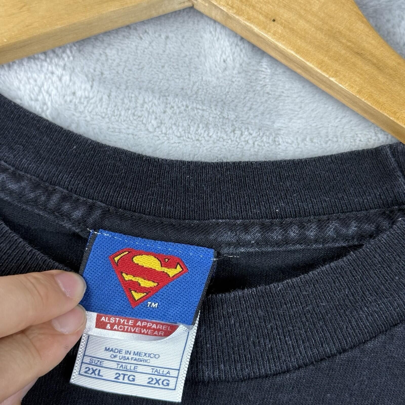 DC 2005 VTG Superman Graphic T Shirt Mens 2XL DC Comics Logo Size US XXL / EU 58 / 5 - 6 Thumbnail