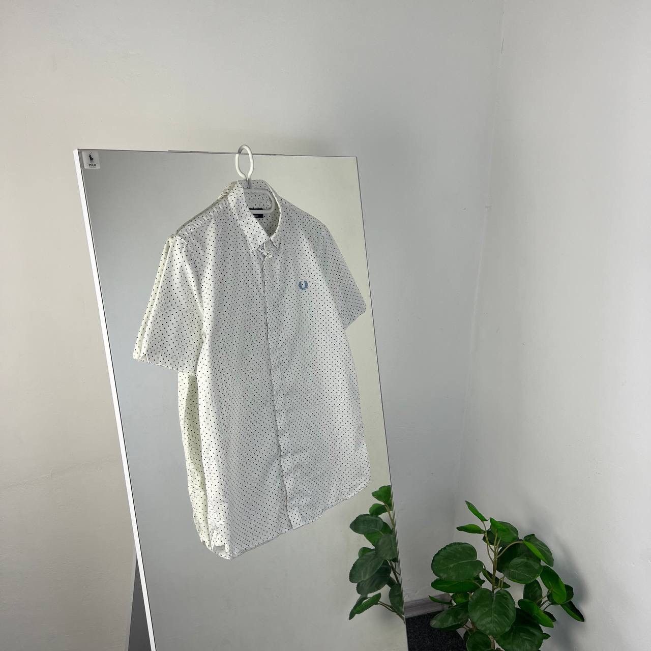 Fred Perry Vintage Y2K Fred Perry Dotted Button Up Shirt Size US S / EU 44-46 / 1 - 1 Thumbnail
