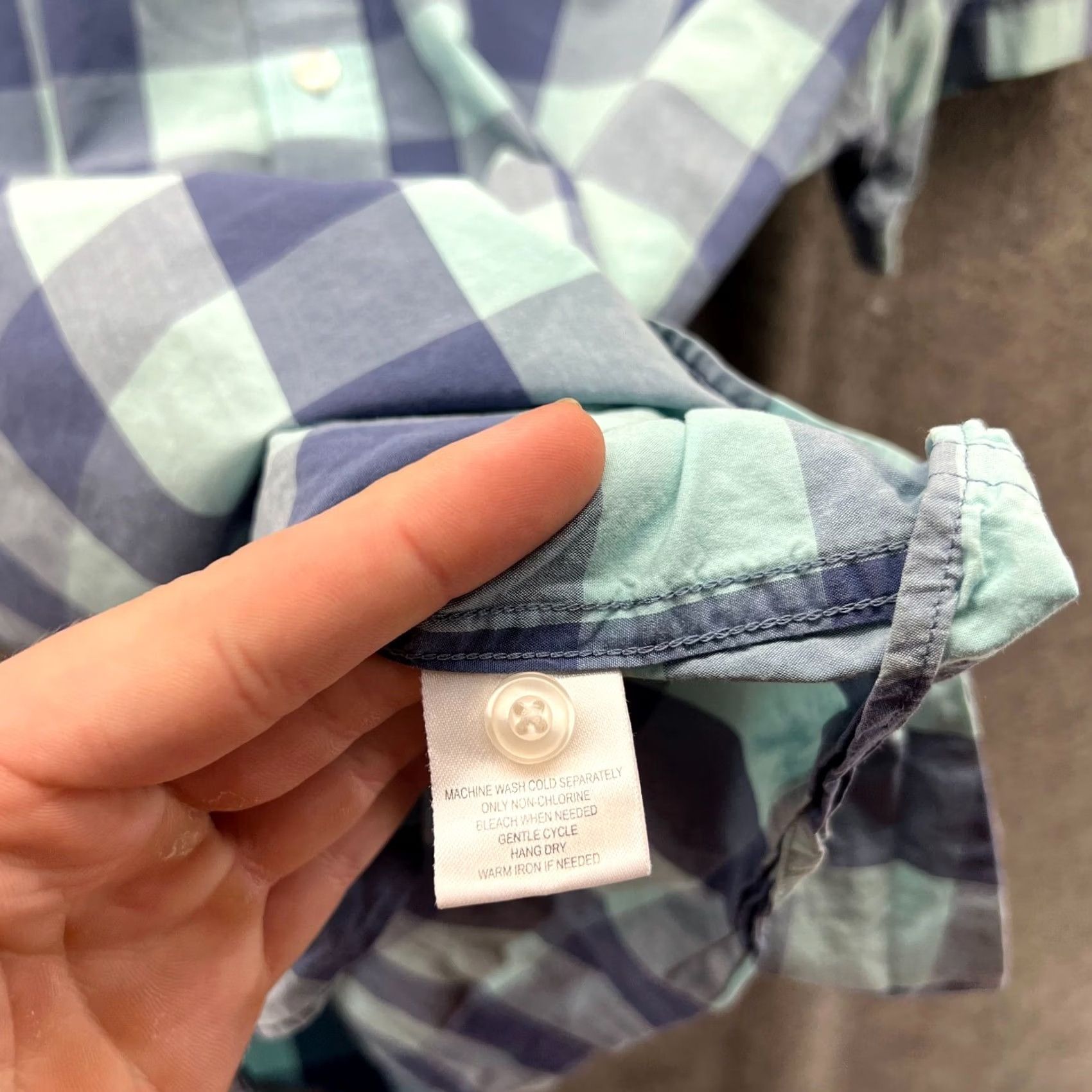 UNTUCKit UNTUCKit Shirt Men Large Adult Blue Checkered Button Down Short Sleeve Slim Fit Vintage Size US L / EU 52-54 / 3 - 6 Thumbnail