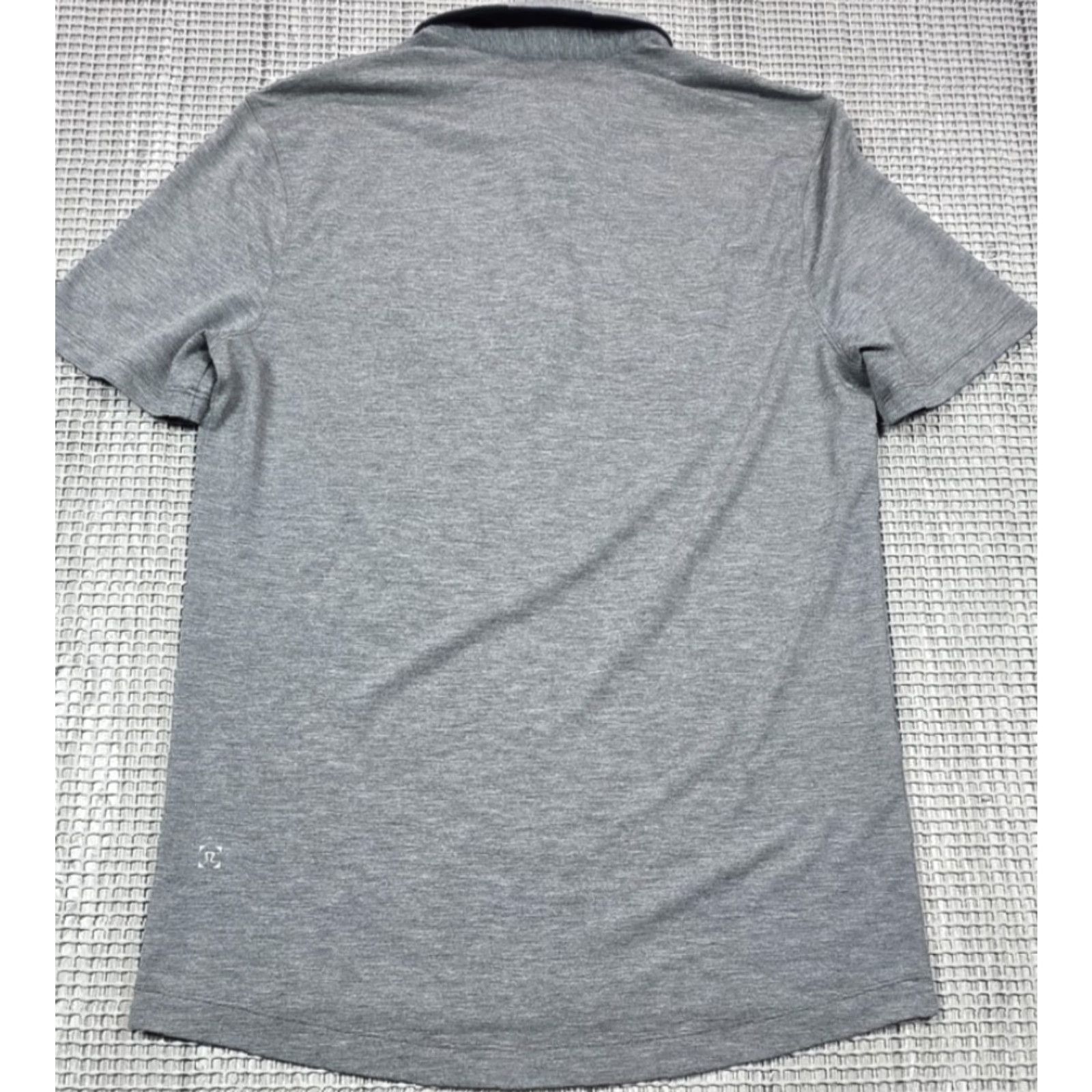 Lululemon Lululemon Polo Shirt Mens M Grey Evolution Short Sleeve Shirt Performance Shirt Polo Sit Tight? Size US M / EU 48-50 / 2 - 4 Thumbnail