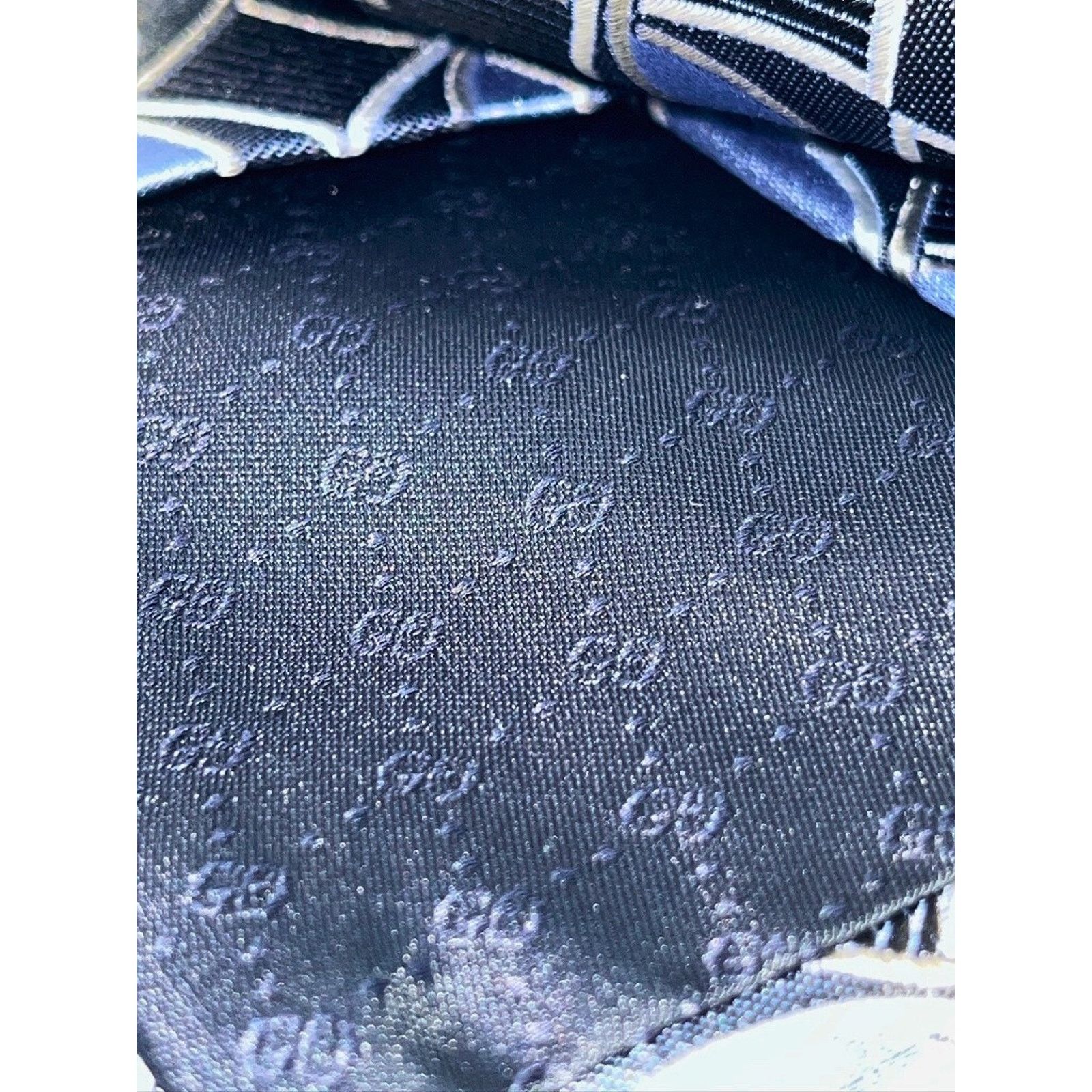 Gucci Gucci Geometric Silk Tie Blue Black Gray 100% Silk Italy Size ONE SIZE - 7 Thumbnail