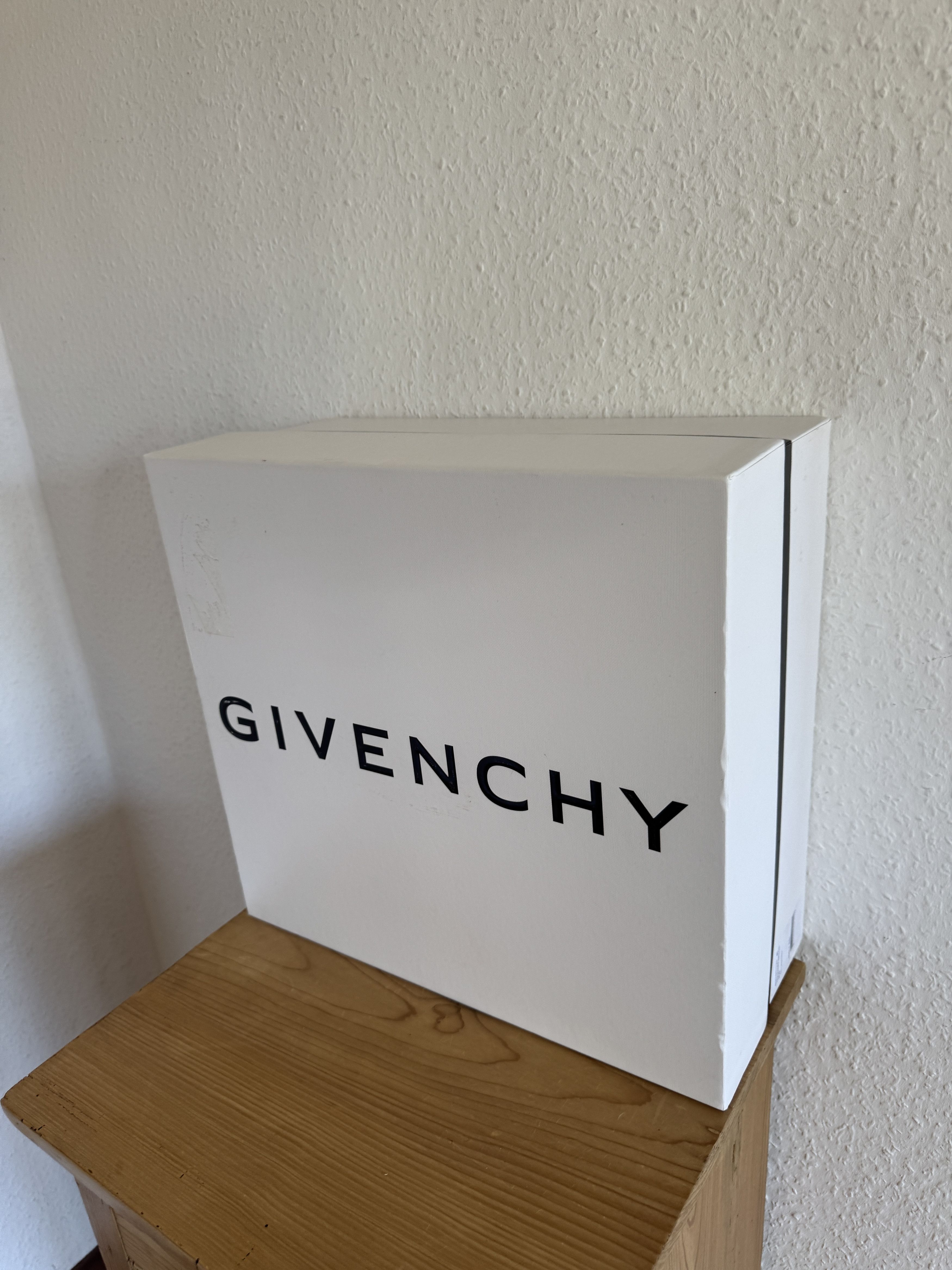 Givenchy Monumental Mallow Shearling-Lined Sneakers – All Black Size US 11 / EU 44 - 11 Thumbnail
