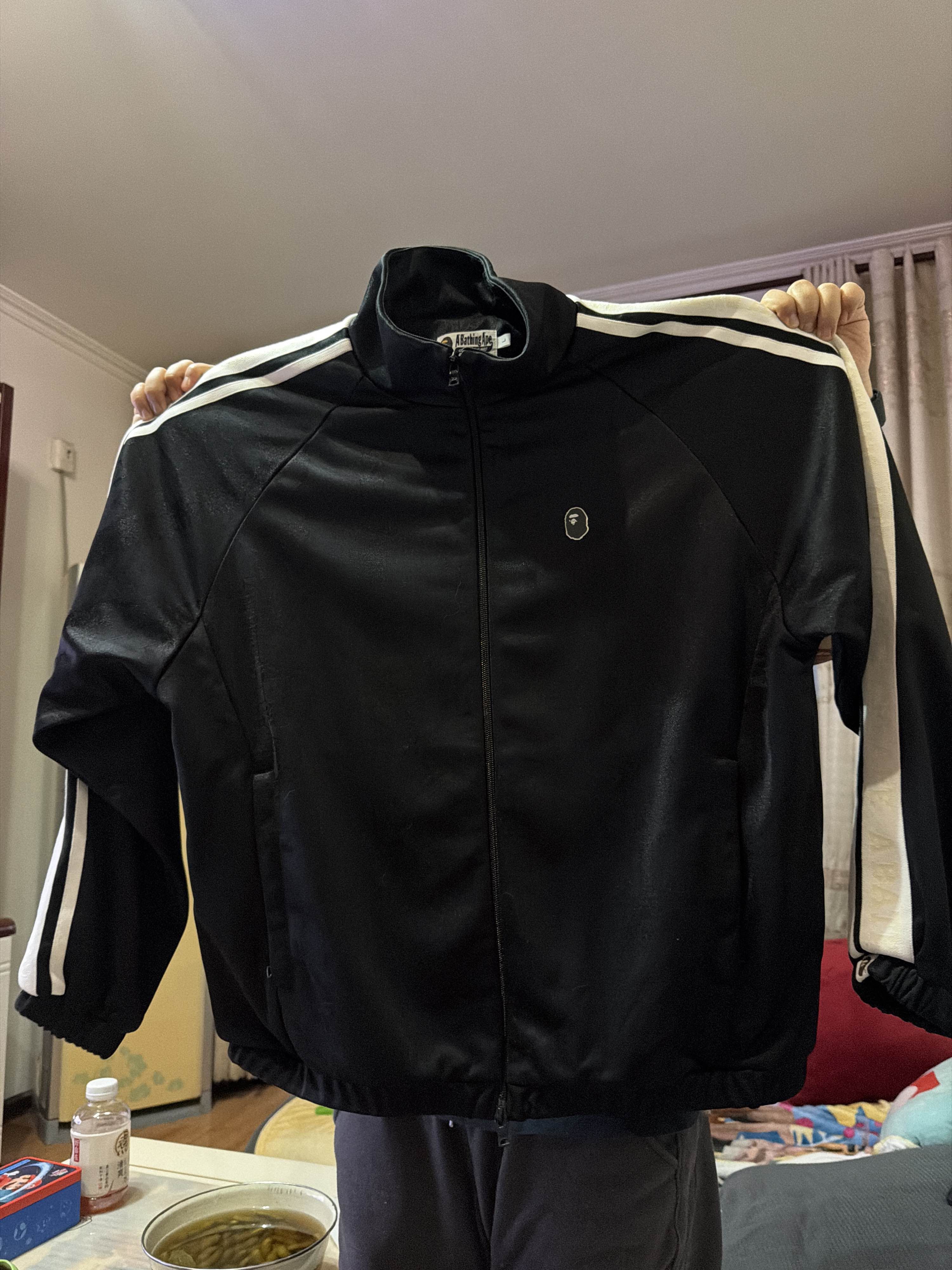 Bape A BATHING APE Logo Track Jacket Size L Size US L / EU 52-54 / 3 - 1 Thumbnail