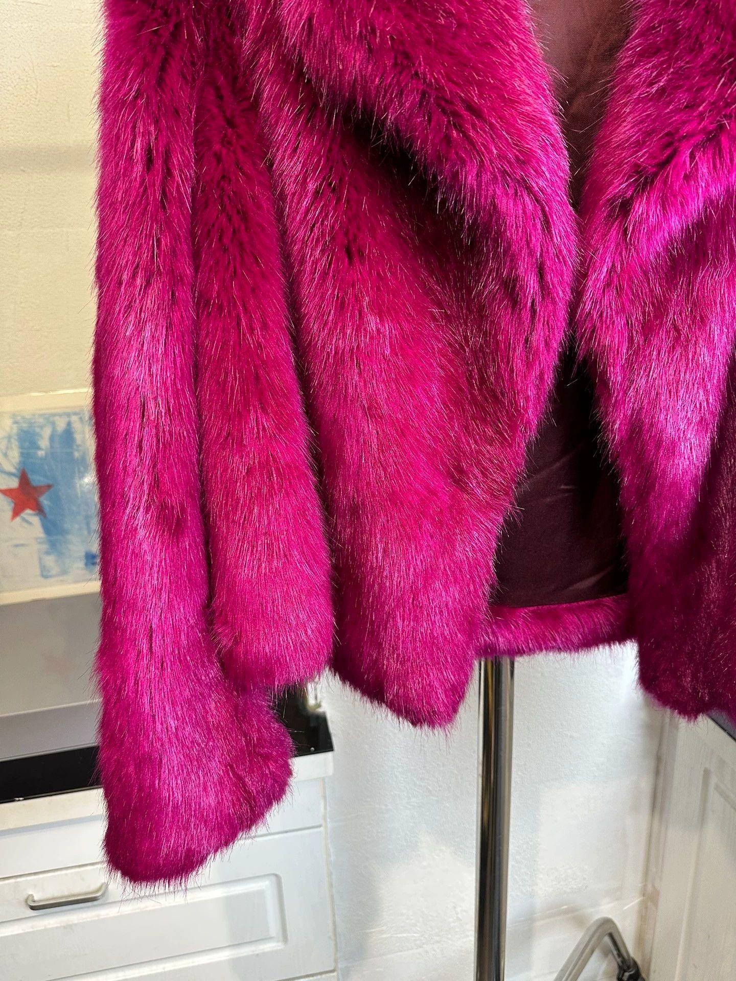 Dries Van Noten Dries Van Noten Pitaya Faux Fur M Women's Statement Size M / US 6-8 / IT 42-44 - 3 Thumbnail