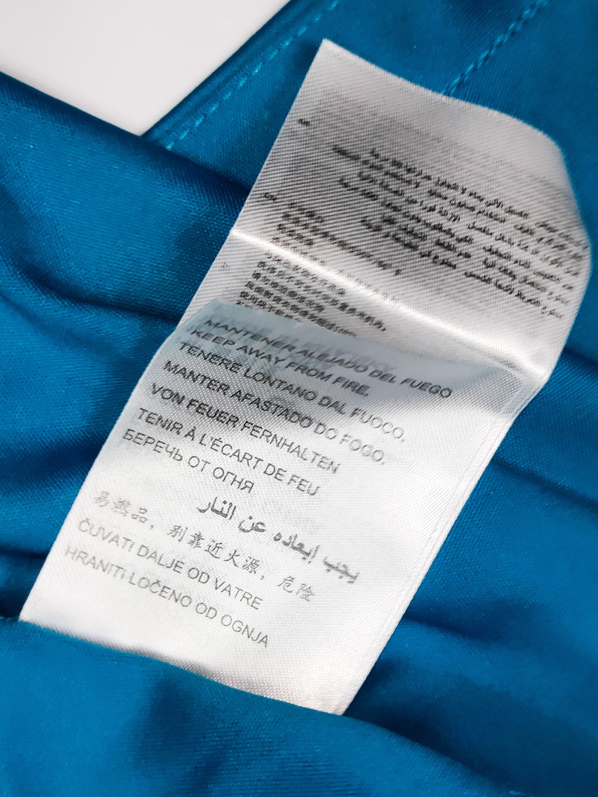 Joma BNWT Fabianski #1 Swansea 2016 2017 Joma Goalkeeper Shirt Size US L / EU 52-54 / 3 - 5 Thumbnail