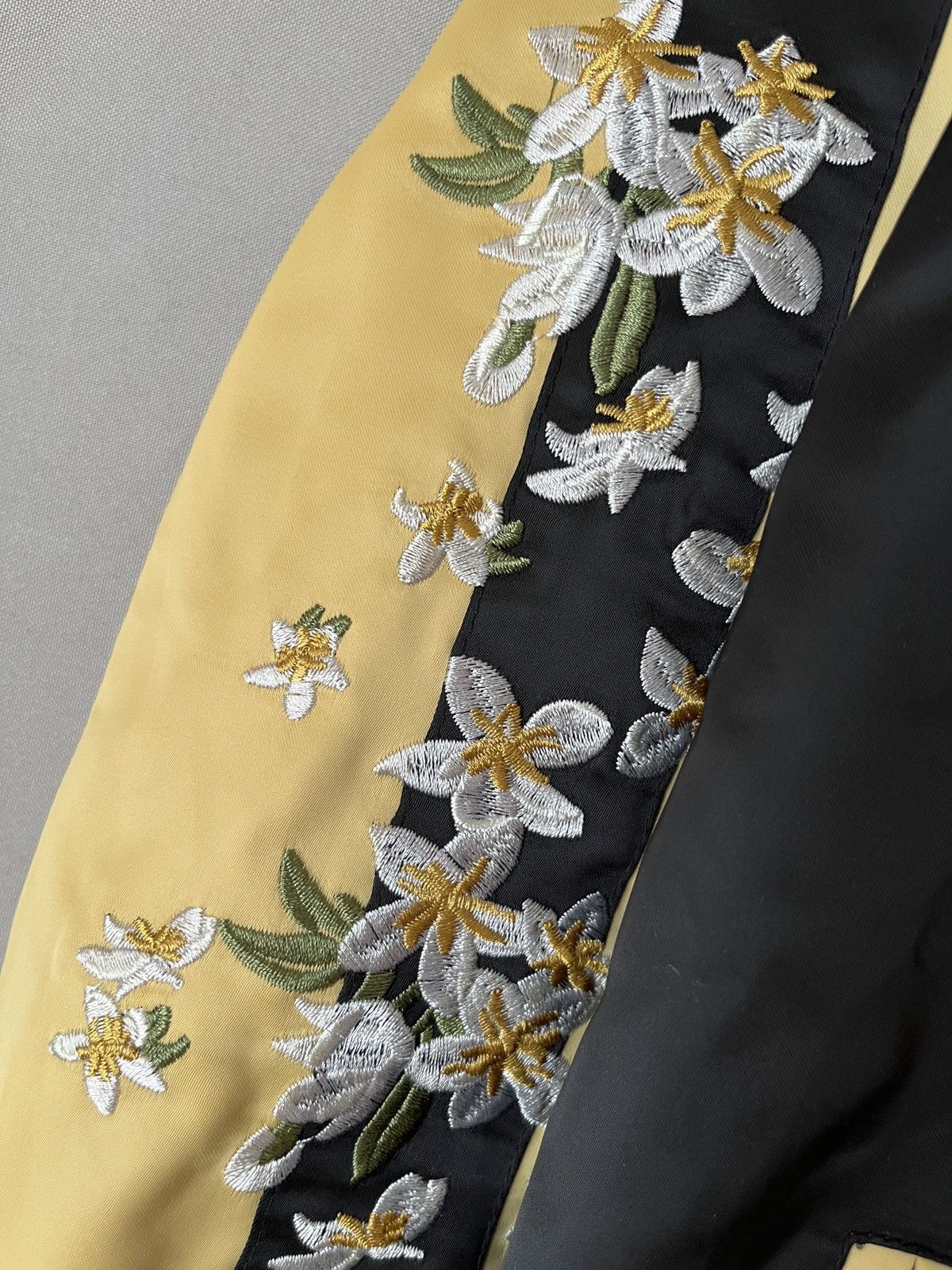 Japanese Brand Hong Kong Sukajan Crane and Flowers Reversible Bomber Jacket Size US XL / EU 56 / 4 - 7 Thumbnail