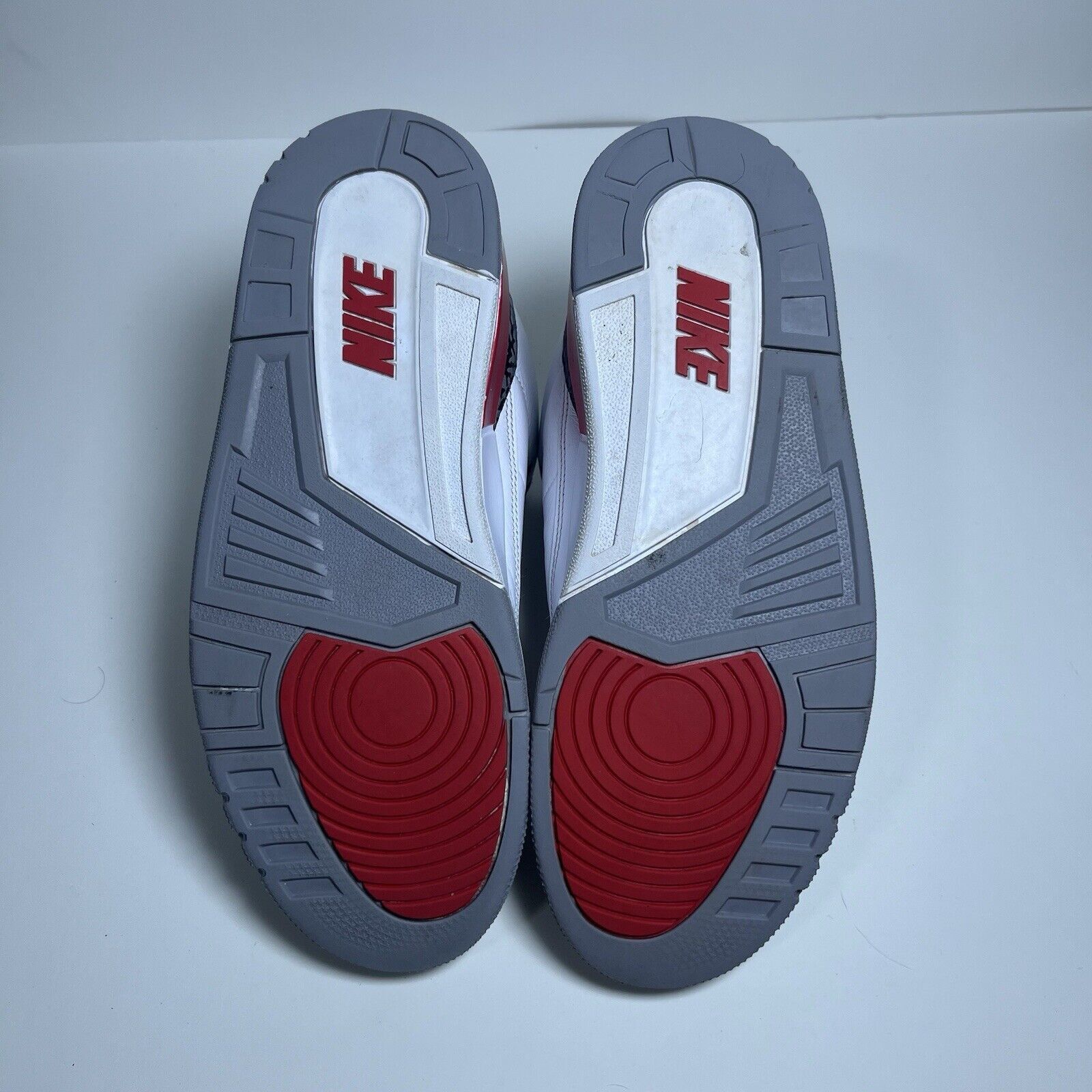 Jordan Brand Size 10.5 - Jordan 3 Retro Mid Fire Red Size US 10.5 / EU 43-44 - 6 Thumbnail