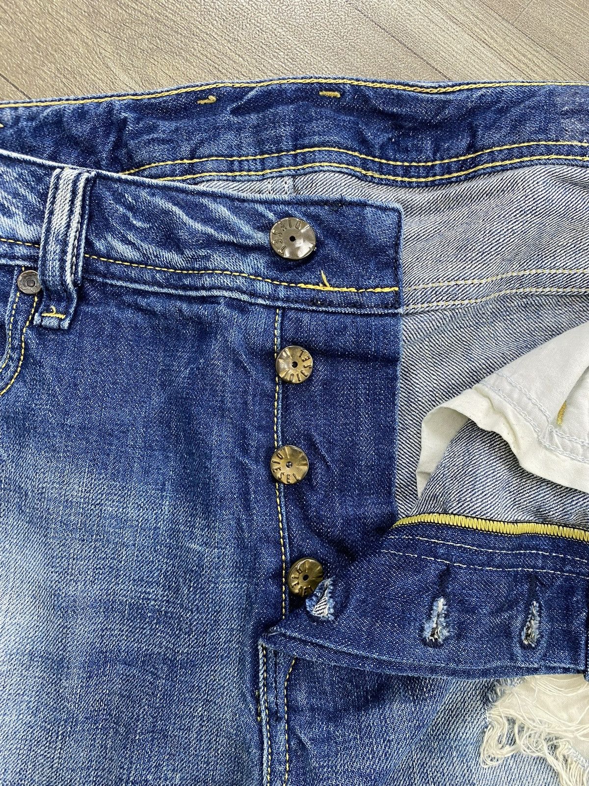 Diesel 2000s Diesel Distressed Faded Lgb Style Bootcut Flared Jeans Size US 30 / EU 46 - 9 Thumbnail