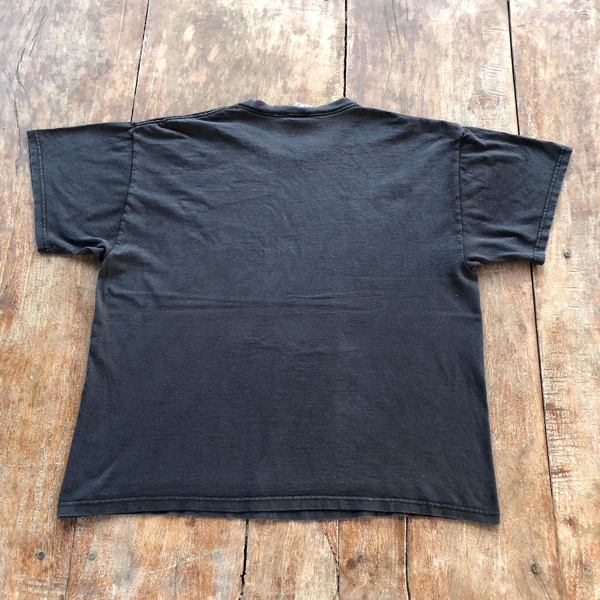 Band Tees Vintage Joker Heath Ledger Batman Movie Rare Shirt Size US XL / EU 56 / 4 - 2 Thumbnail