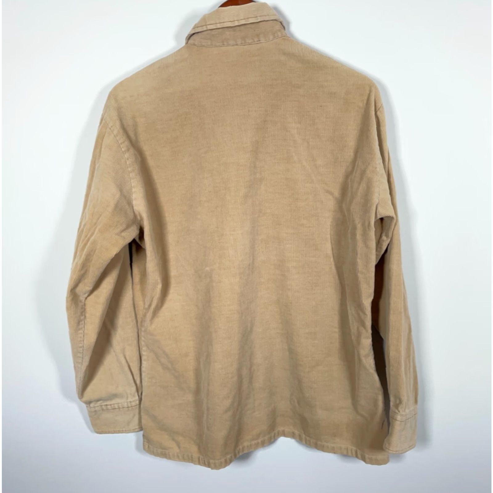 Wrangler VINTAGE Wrangler Corduroy Shirt Men Large Beige Snap Button Western 70s 80s Rockabilly Size US L / EU 52-54 / 3 - 2 Thumbnail