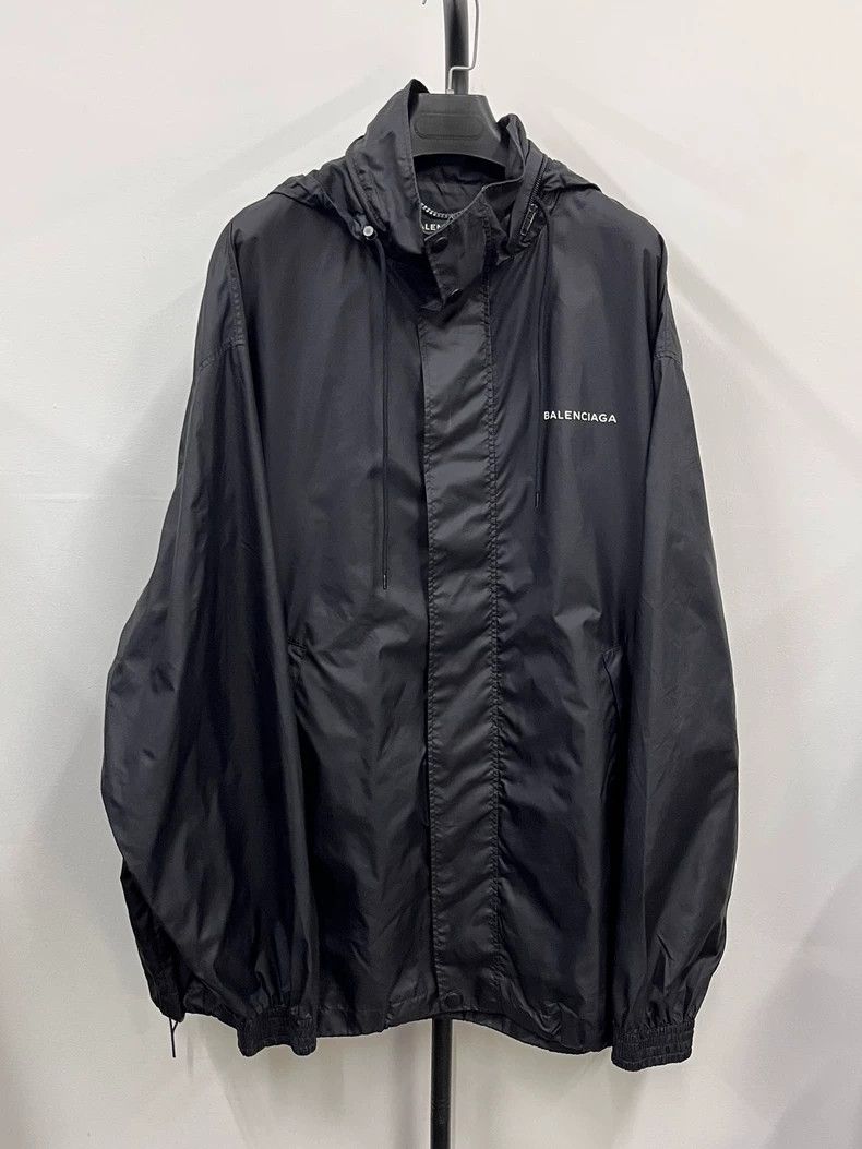 Balenciaga Balenciaga size 50 Printed logo assault jacket Size US S / EU 44-46 / 1 - 1 Thumbnail