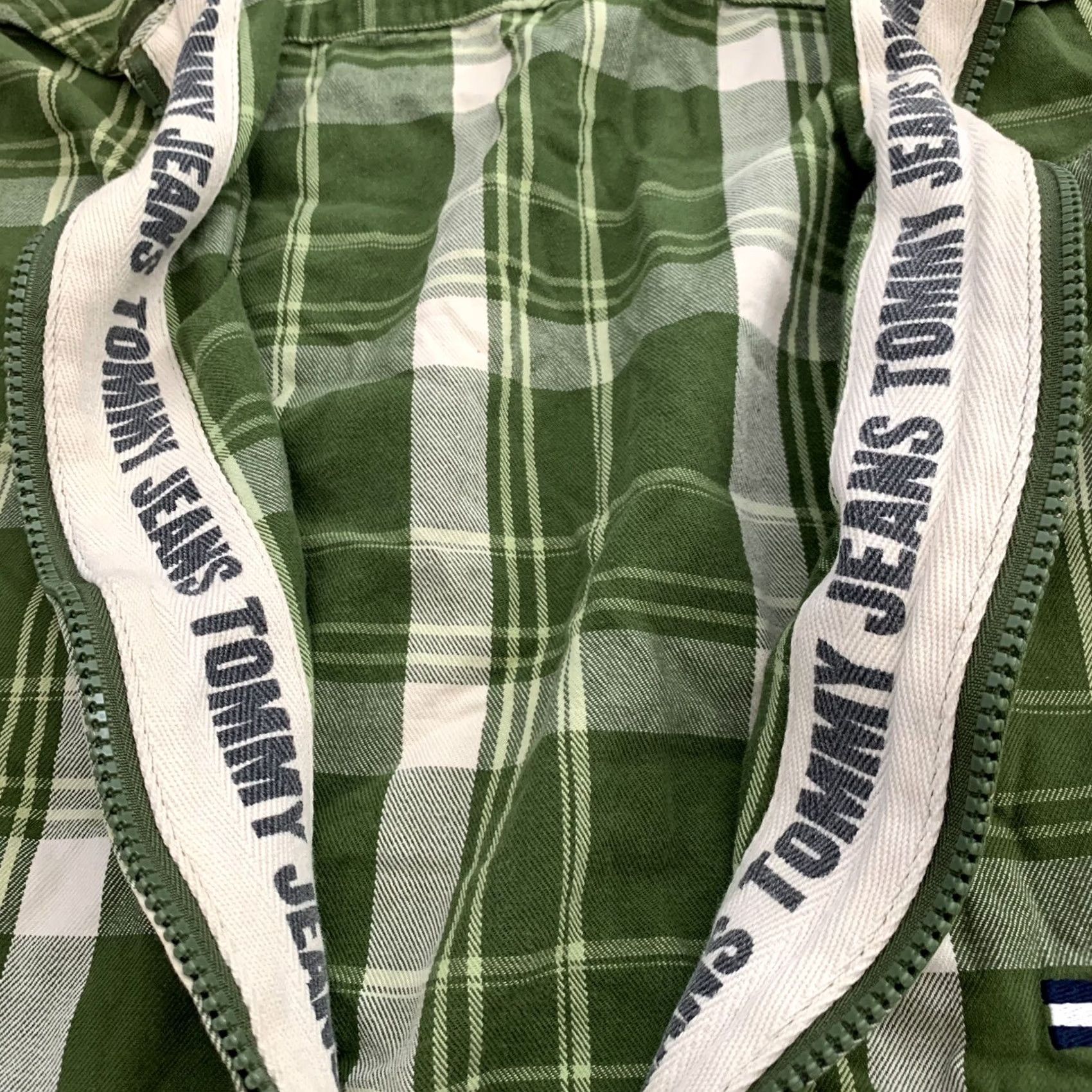 Tommy Hilfiger Vintage Tommy Hilfiger Tommy Jeans Full Zip Shirt Mens XL Green Plaid Size US XL / EU 56 / 4 - 6 Thumbnail