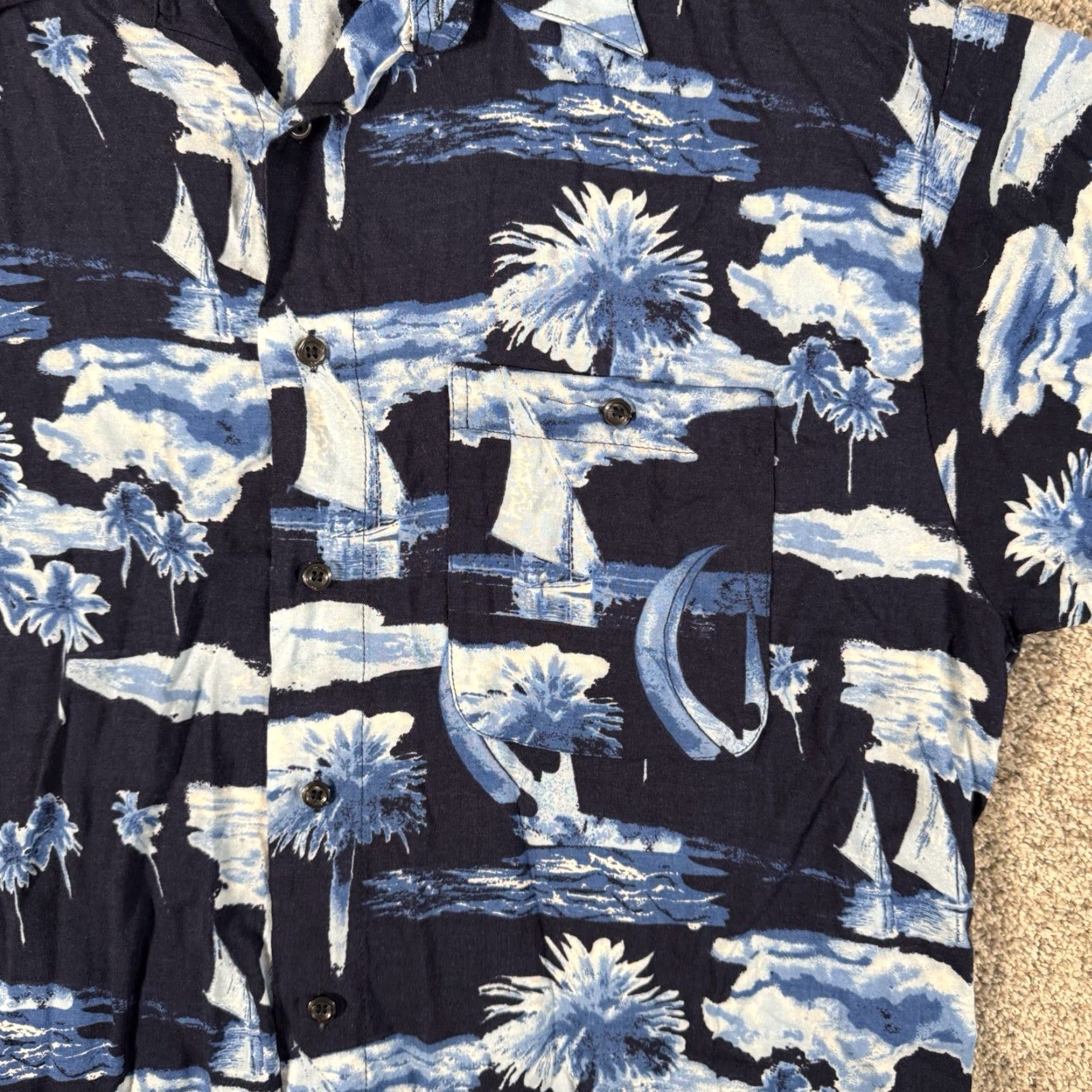 Vintage VINTAGE Hawaiian Shirt Large L Blue Rayon Button-Up 90s Hawaiian Moon Palm Summer Camp Vacation Coastal Surf Men Mens Size US L / EU 52-54 / 3 - 4 Thumbnail
