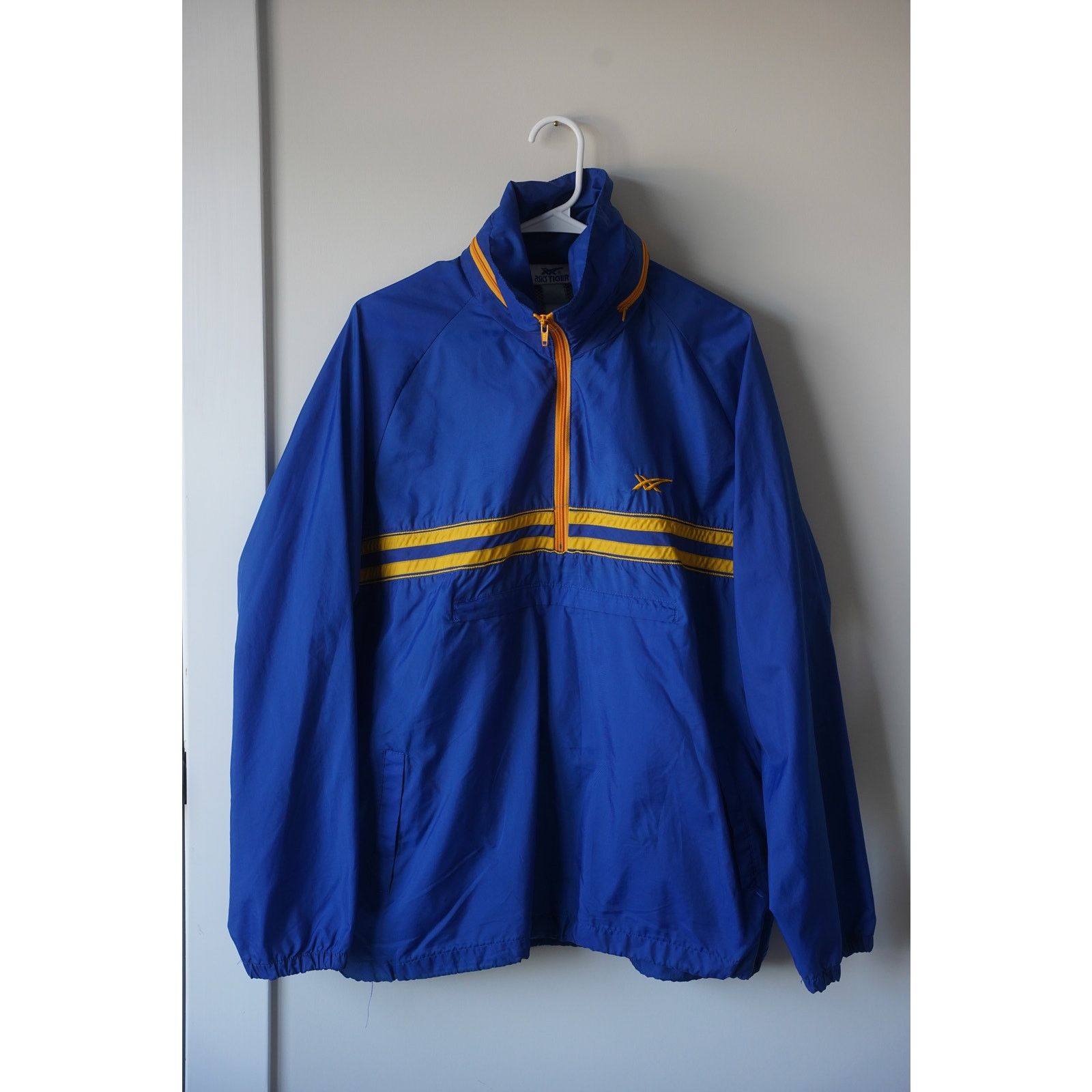 Onitsuka Tiger Asics Tiger hooded Track jacket Blue and Gold Size US L / EU 52-54 / 3 - 4 Thumbnail