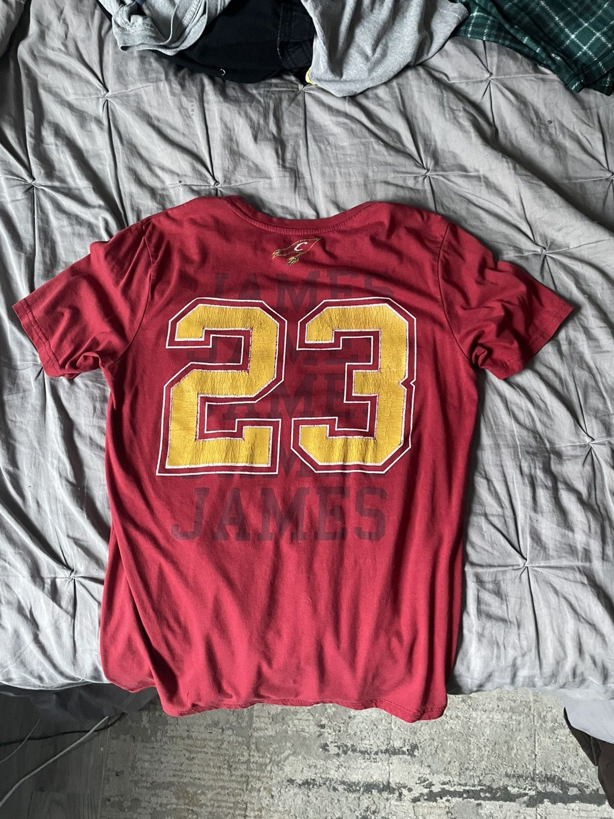 Vintage Cavs lebron james jersey Size US M / EU 48-50 / 2 - 3 Thumbnail