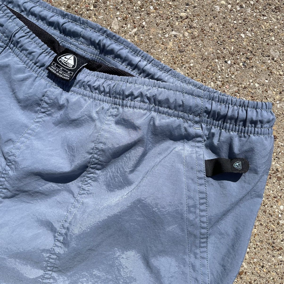 Nike ACG Vintage Nike ACG Hiking Shorts Grey Mens Medium Size US 32 / EU 48 - 2 Thumbnail