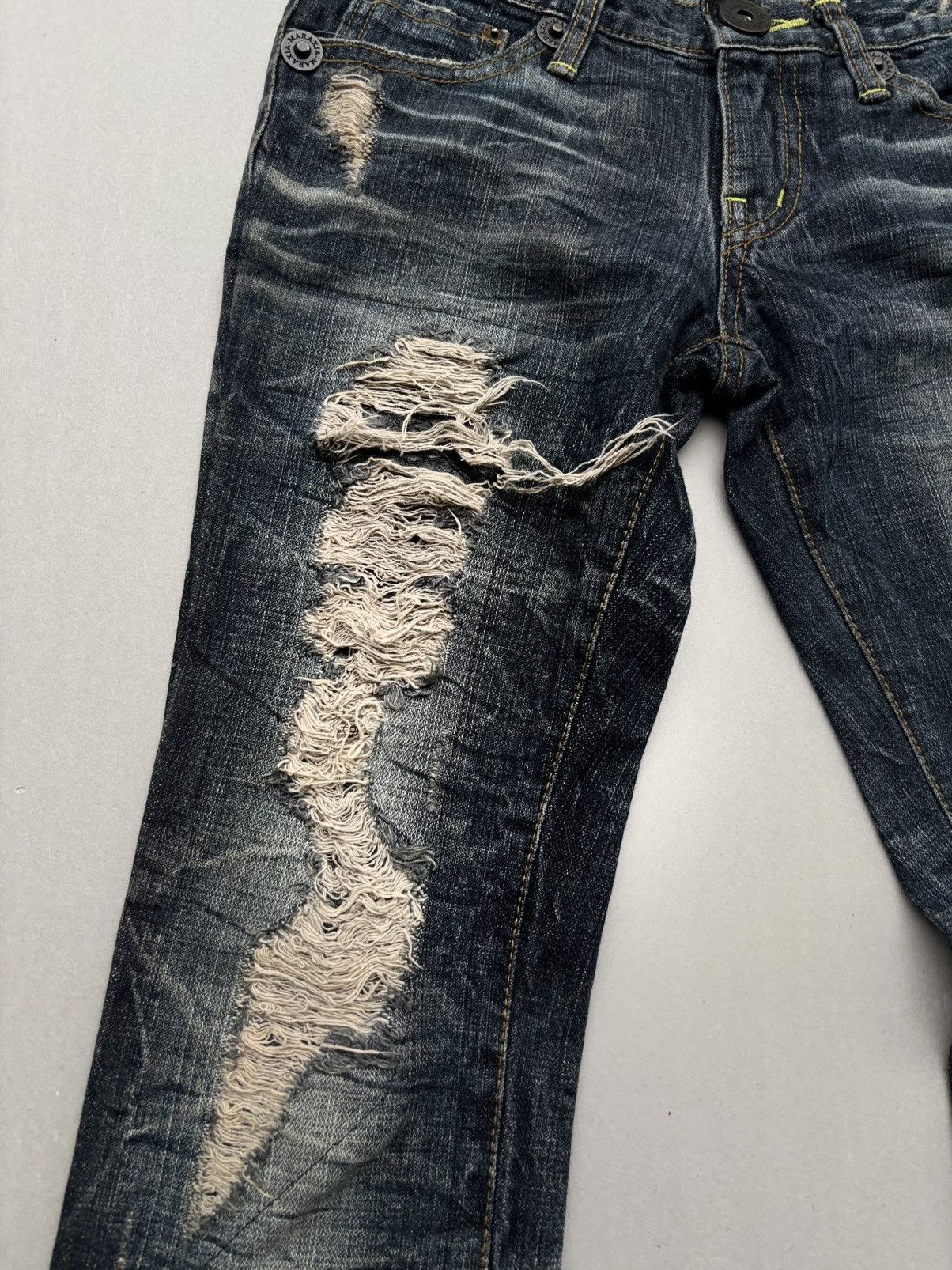 Japanese Brand Maraxia distressed flare jeans Size US 26 / EU 42 - 2 Thumbnail