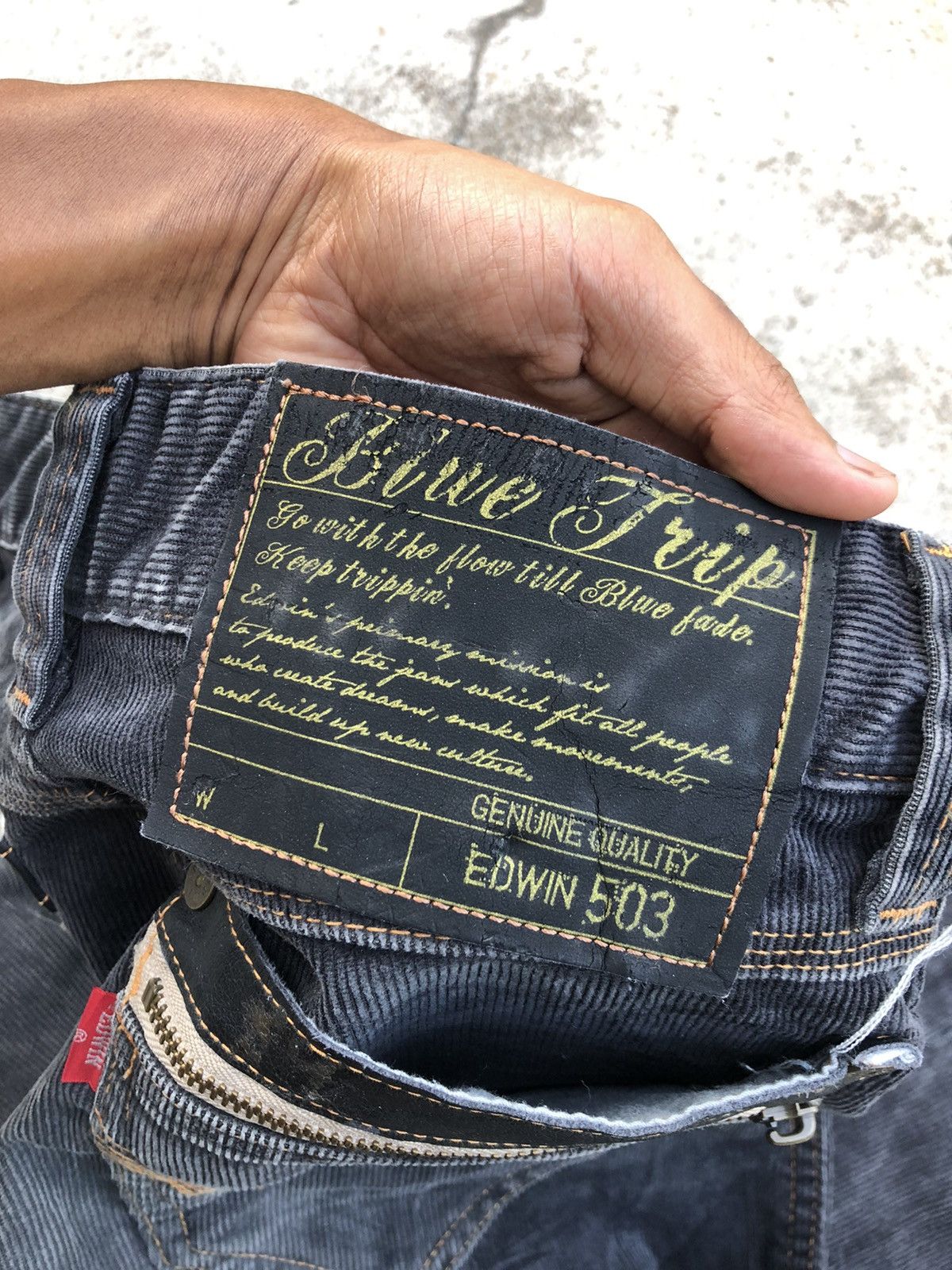 Edwin FLARED CORDUROY PANT BY EDWIN Size US 29 - 2 Thumbnail