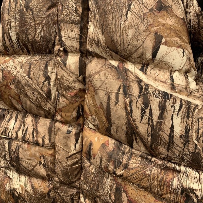 The North Face HIMALAYAN DOWN JACKET KELP TAN LEAF CAMO Size US M / EU 48-50 / 2 - 4 Thumbnail