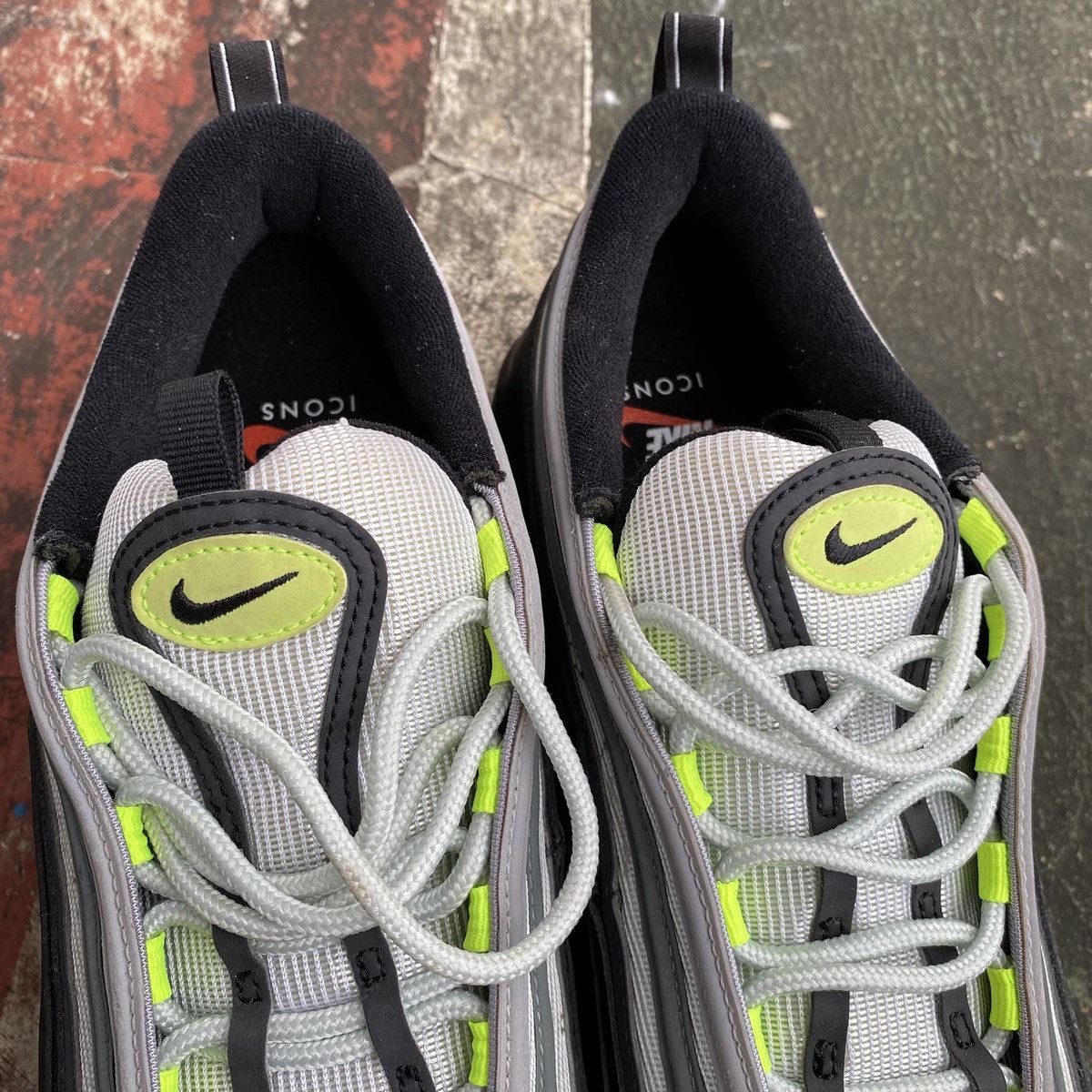 Nike Nike airmax 97 icons neon Size US 11.5 / EU 44-45 - 4 Thumbnail