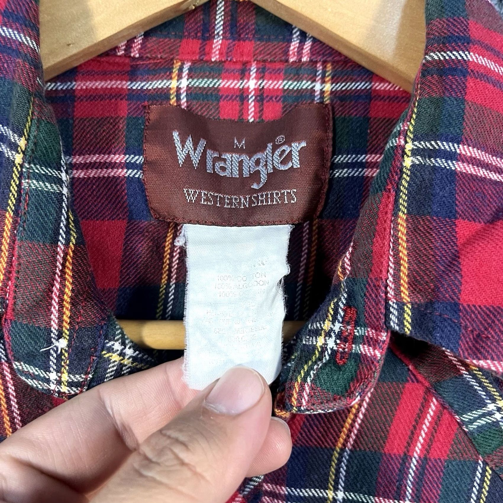 Wrangler VINTAGE Wrangler Shirt Mens M Red Plaid Western Pearl Snap Brushpopper Shirt Size US M / EU 48-50 / 2 - 3 Thumbnail