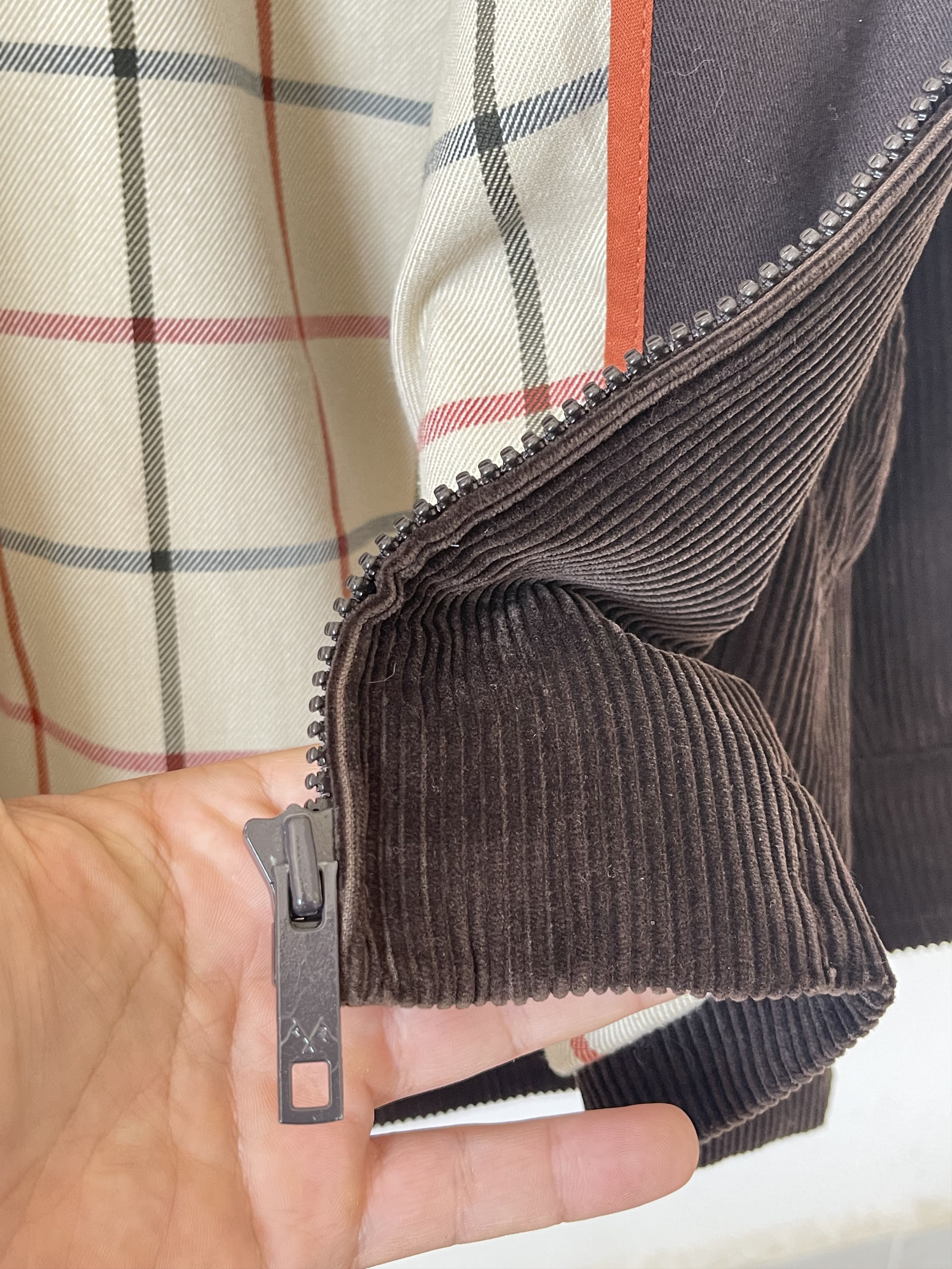 Burberry 🔥 TB Burberry vintage corduroy jacket Size US L / EU 52-54 / 3 - 9 Thumbnail