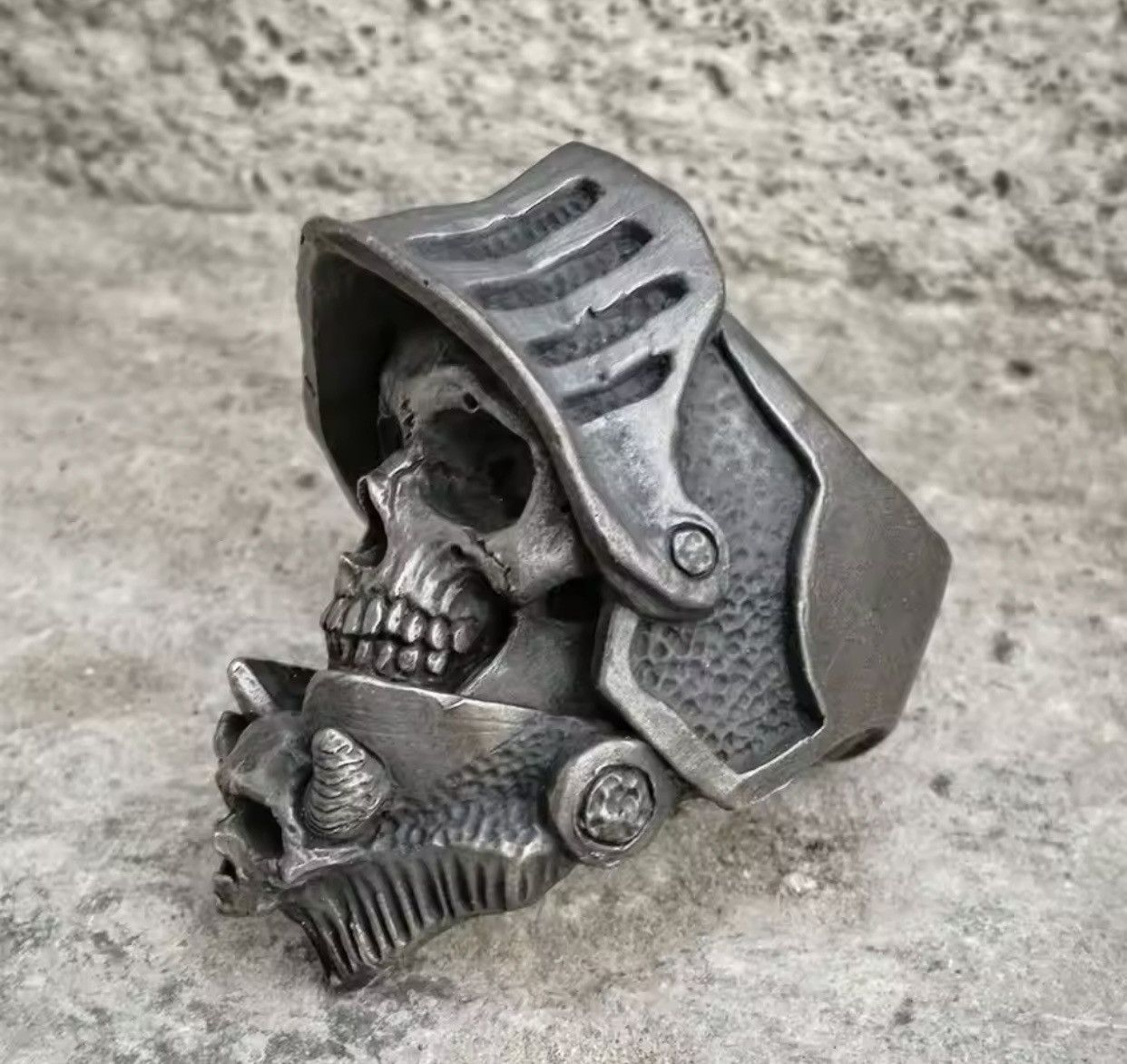 Jewelry Death Knight Skull Ring Size ONE SIZE - 2 Thumbnail