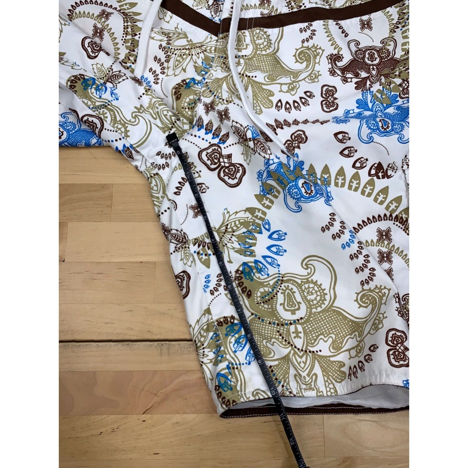 Swims Ezekiel Mens Board Shorts 36 Paisley Abstract Beach Surf Swim #6296 | White | 30 | Beach | Surfing | Board Shorts | Mens Size US 30 / EU 46 - 7 Thumbnail