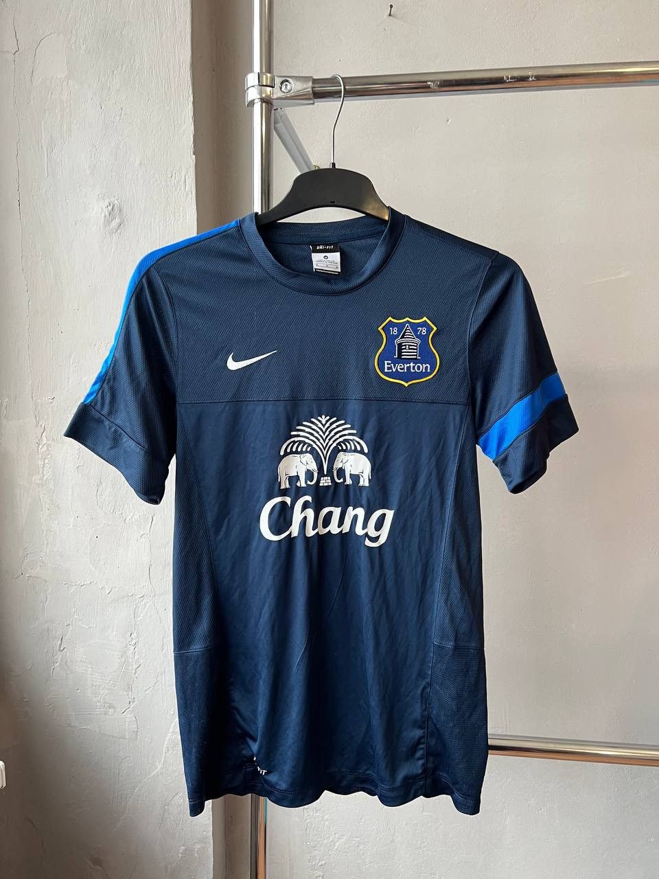 Nike 2012/13 EVERTON FC TRAINING SOCCER JERSEY FOOTBALL SHIRT S Size US S / EU 44-46 / 1 - 2 Thumbnail