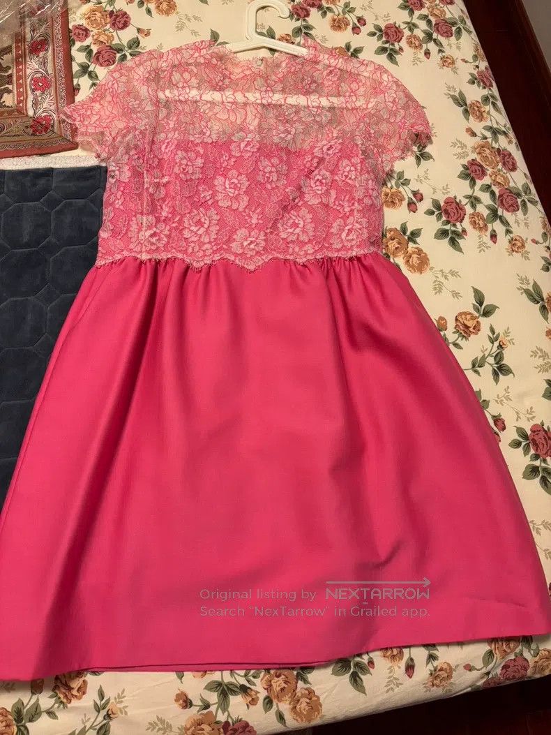 Valentino Valentino Lace dress Size M / US 6-8 / IT 42-44 - 2 Thumbnail